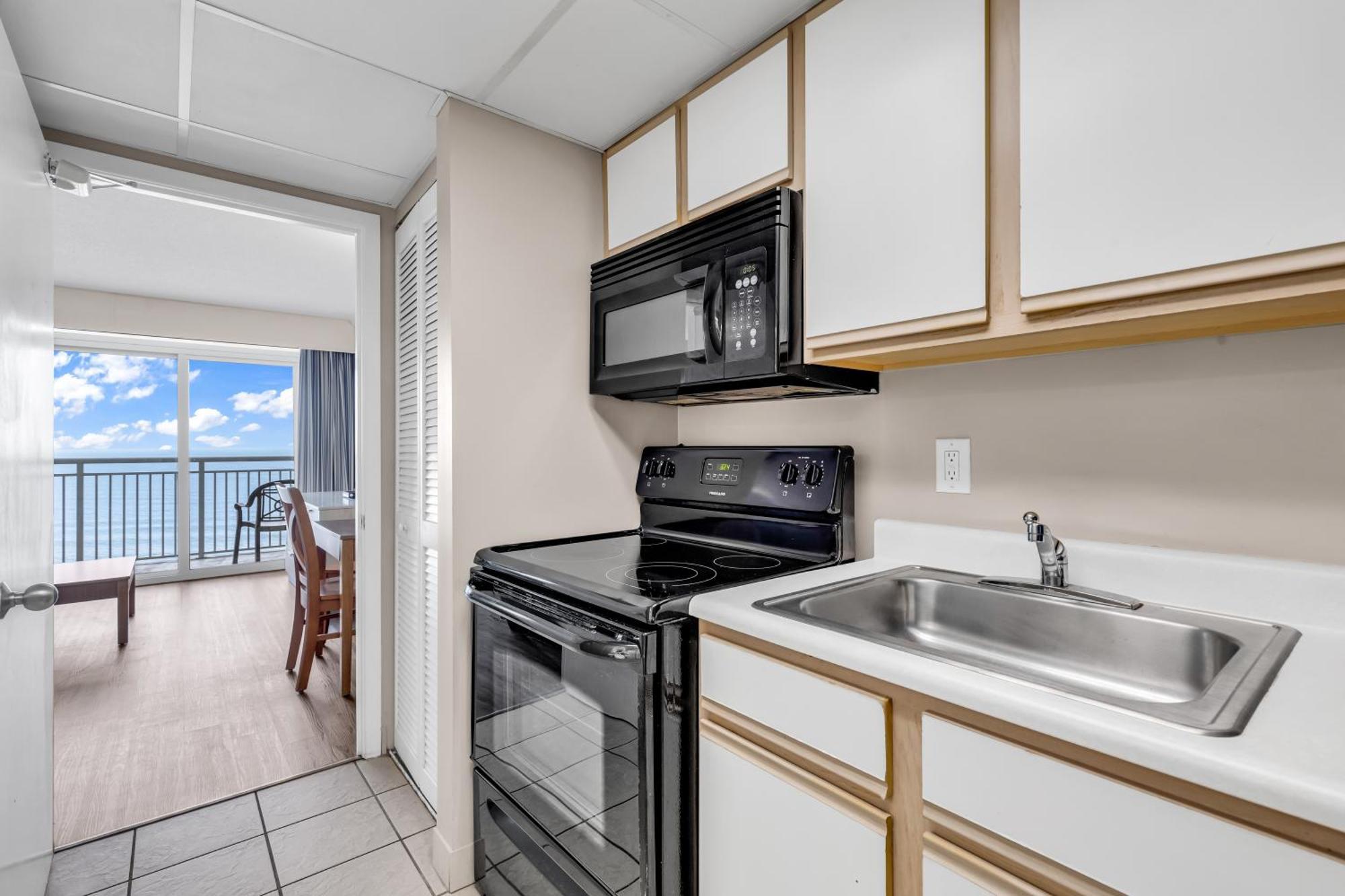 Resort Camelot By The Sea Myrtle Beach