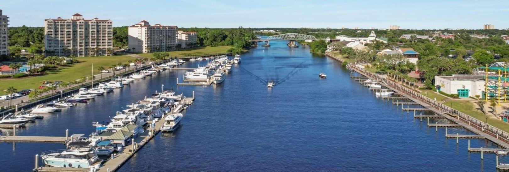 Cypress Bend At Barefoot: Two-bedroom With Barefoot Landing Views *