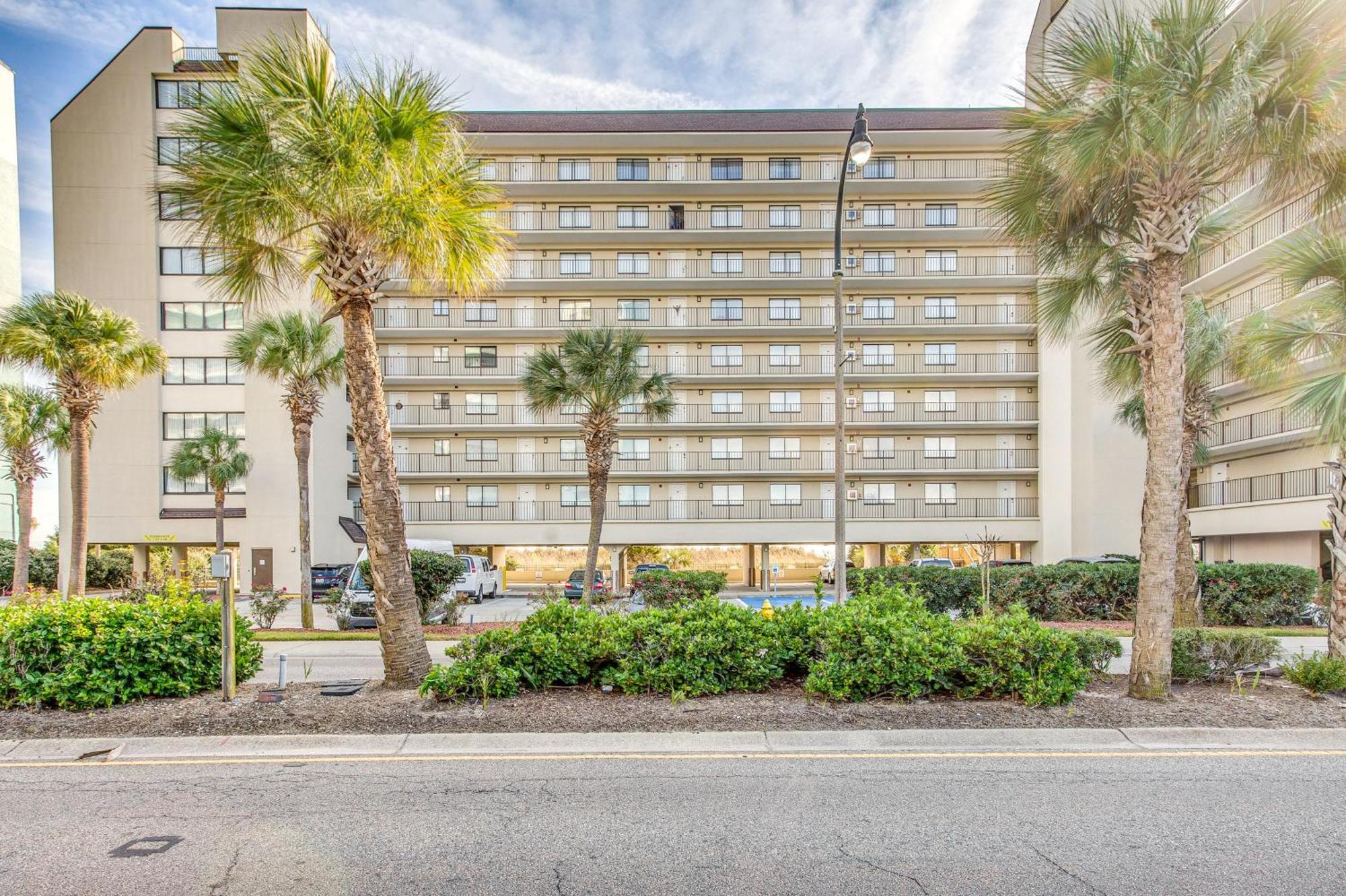 Luxe Oceanfront In North Myrtle Beach!