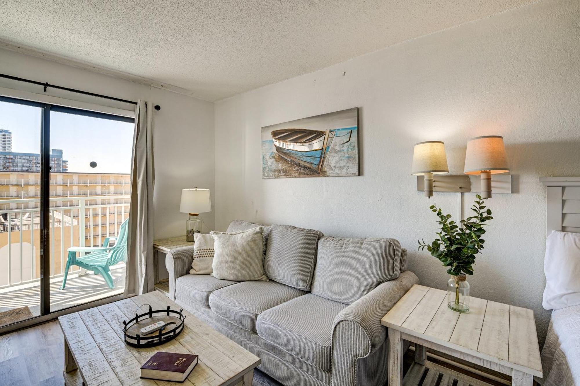 Sea Mist Oceanfront With Balcony! *