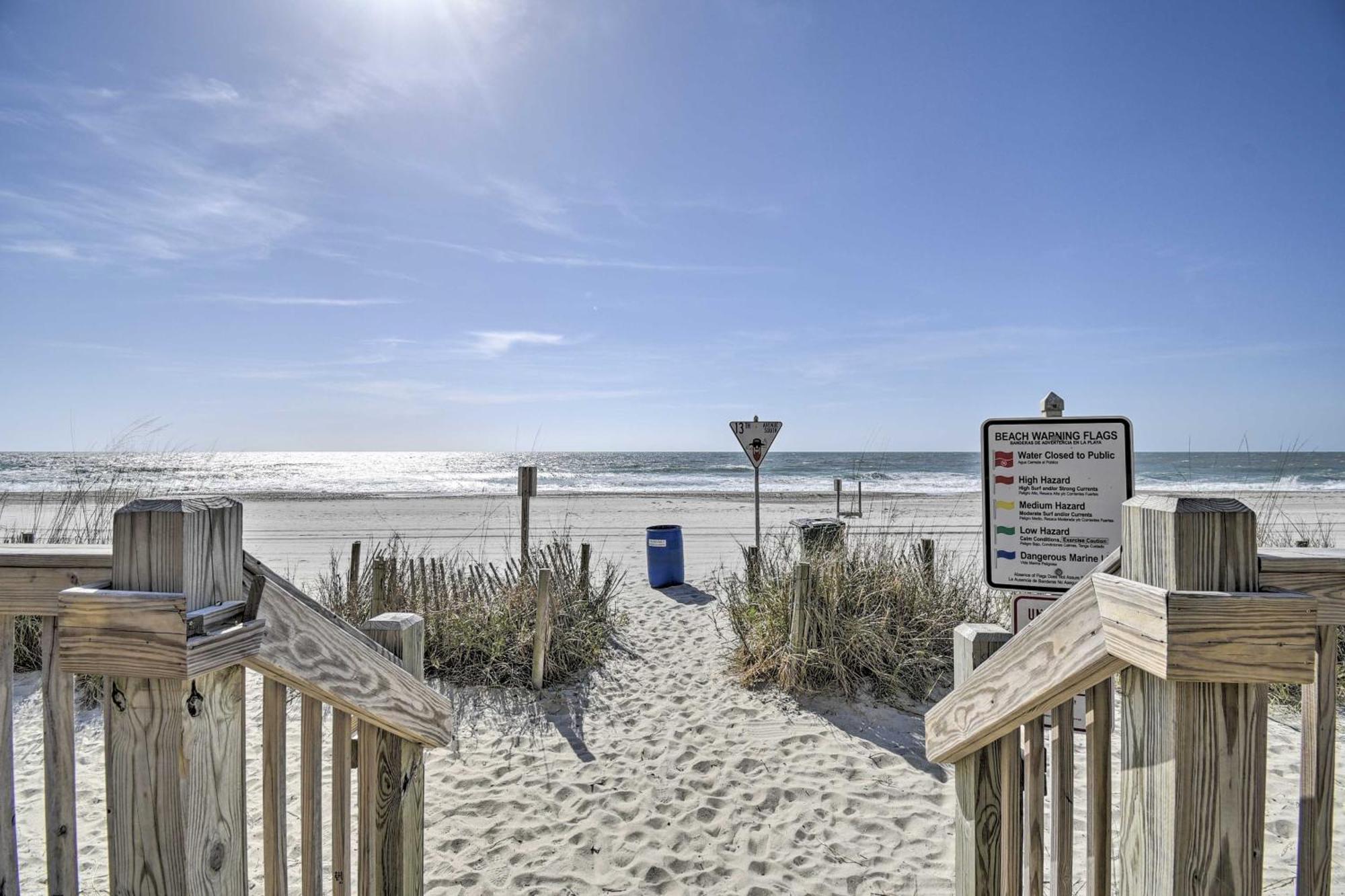 Sea Mist Oceanfront With Balcony! Apartment *