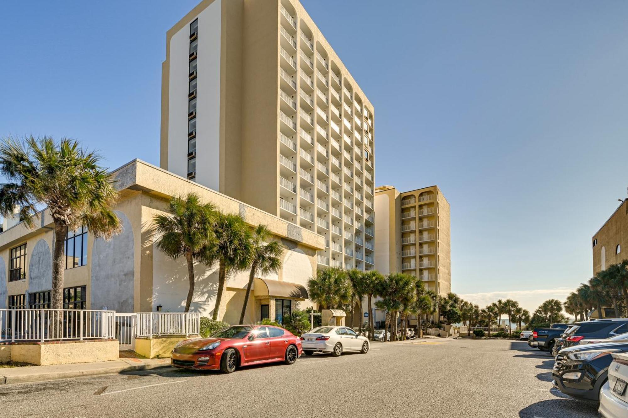 Sea Mist Oceanfront With Balcony! Myrtle Beach