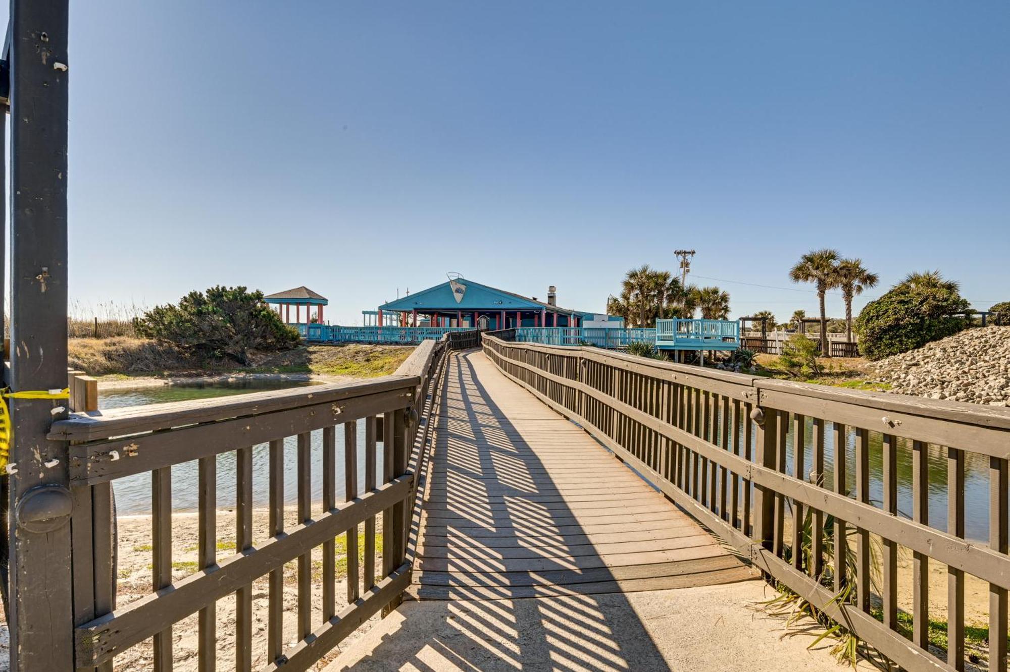 Myrtle - Walk To Beach! *