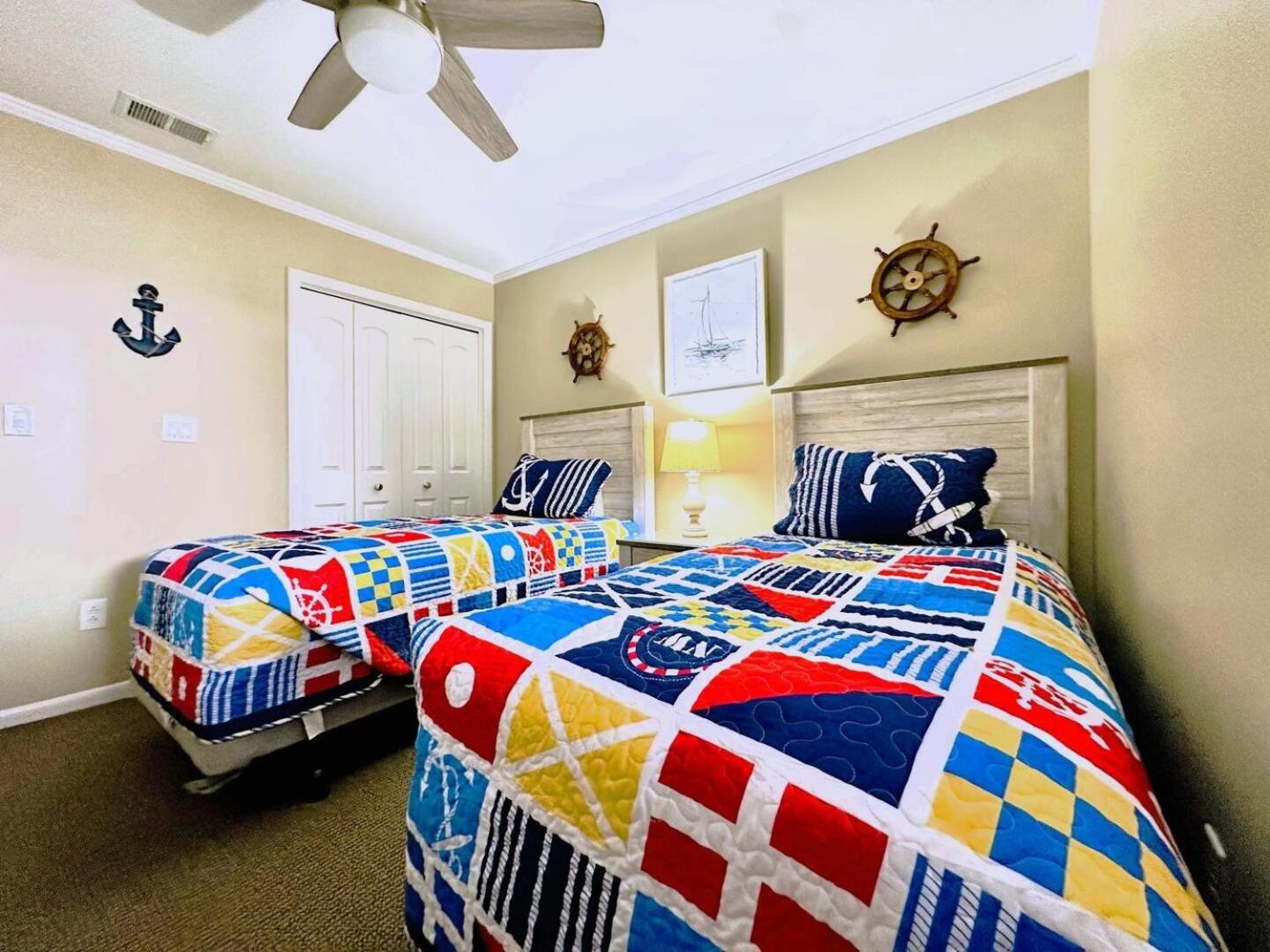 Apartment Tilghman And Racquet Club 322 *
