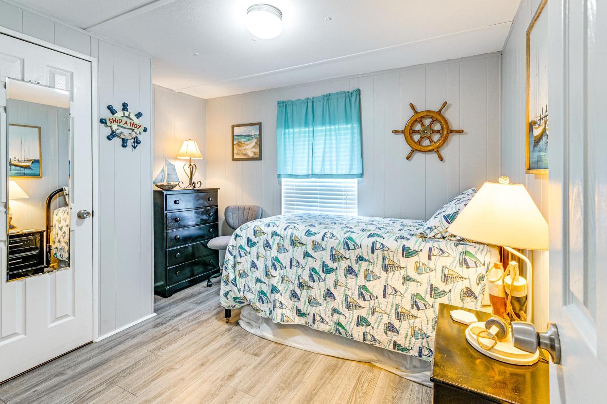 Holiday home Surfside About Half Mi To Beach! Myrtle Beach