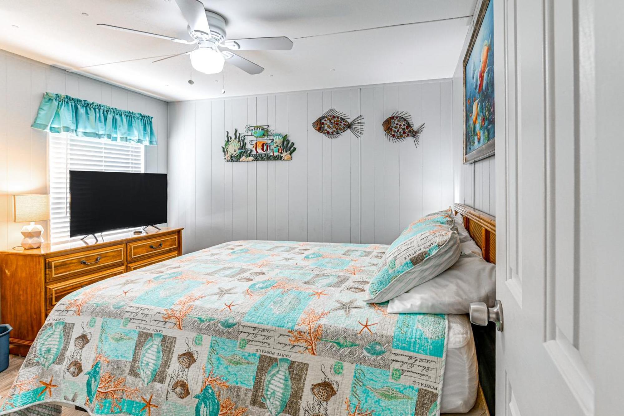 Holiday home Surfside About Half Mi To Beach!