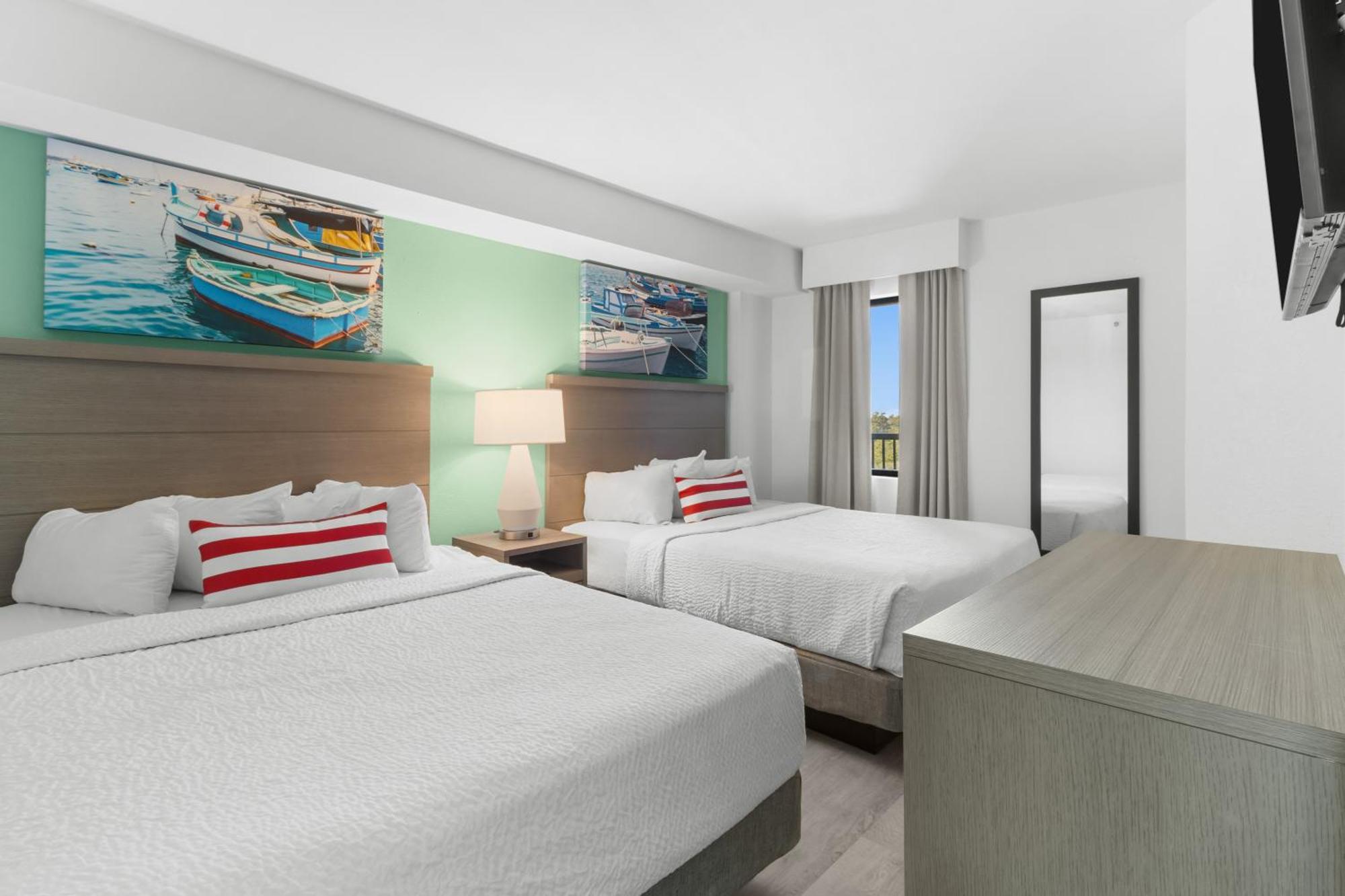 Compass Cove 3*