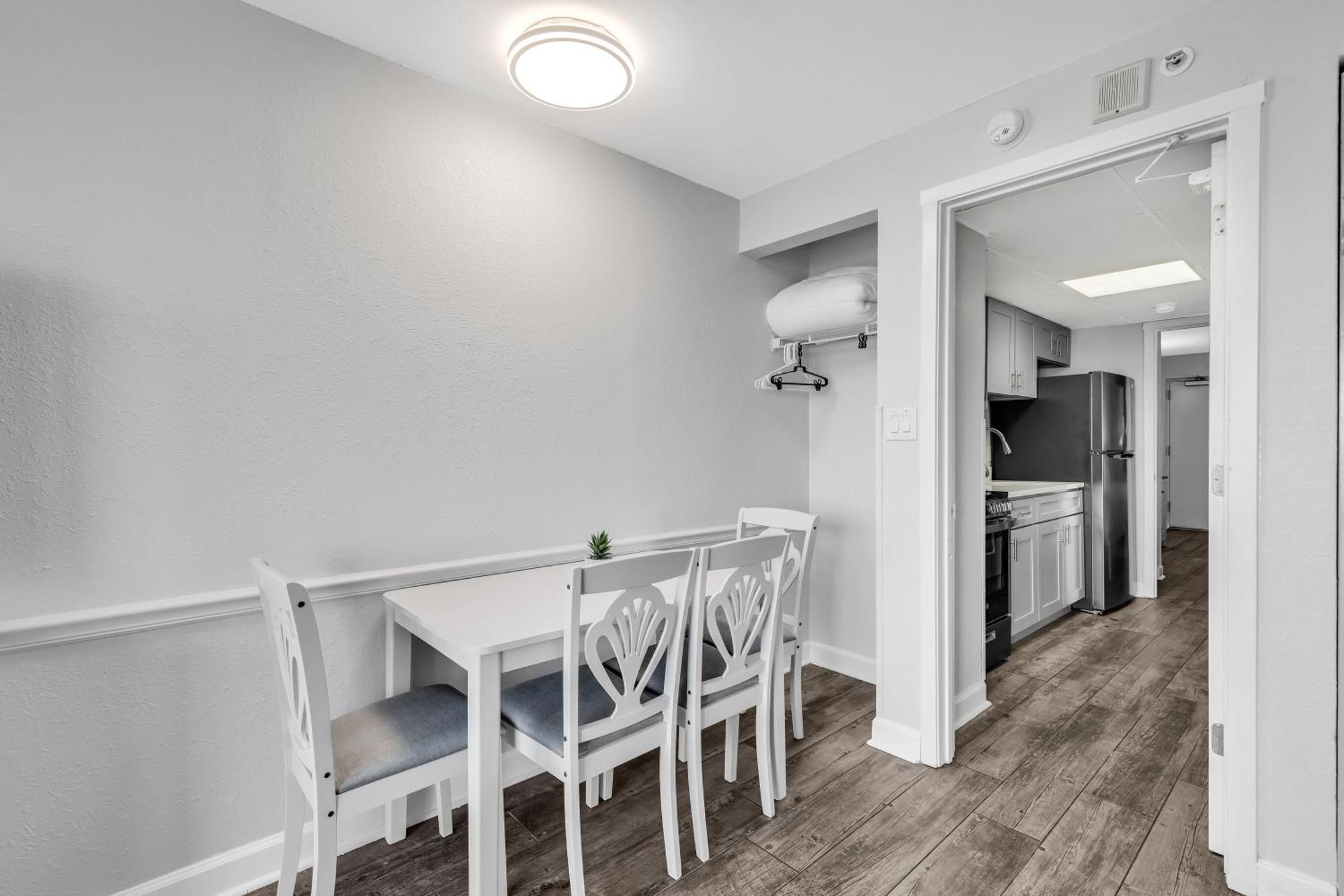 Boardwalk Oceanfront By Hosteeva Apartment *
