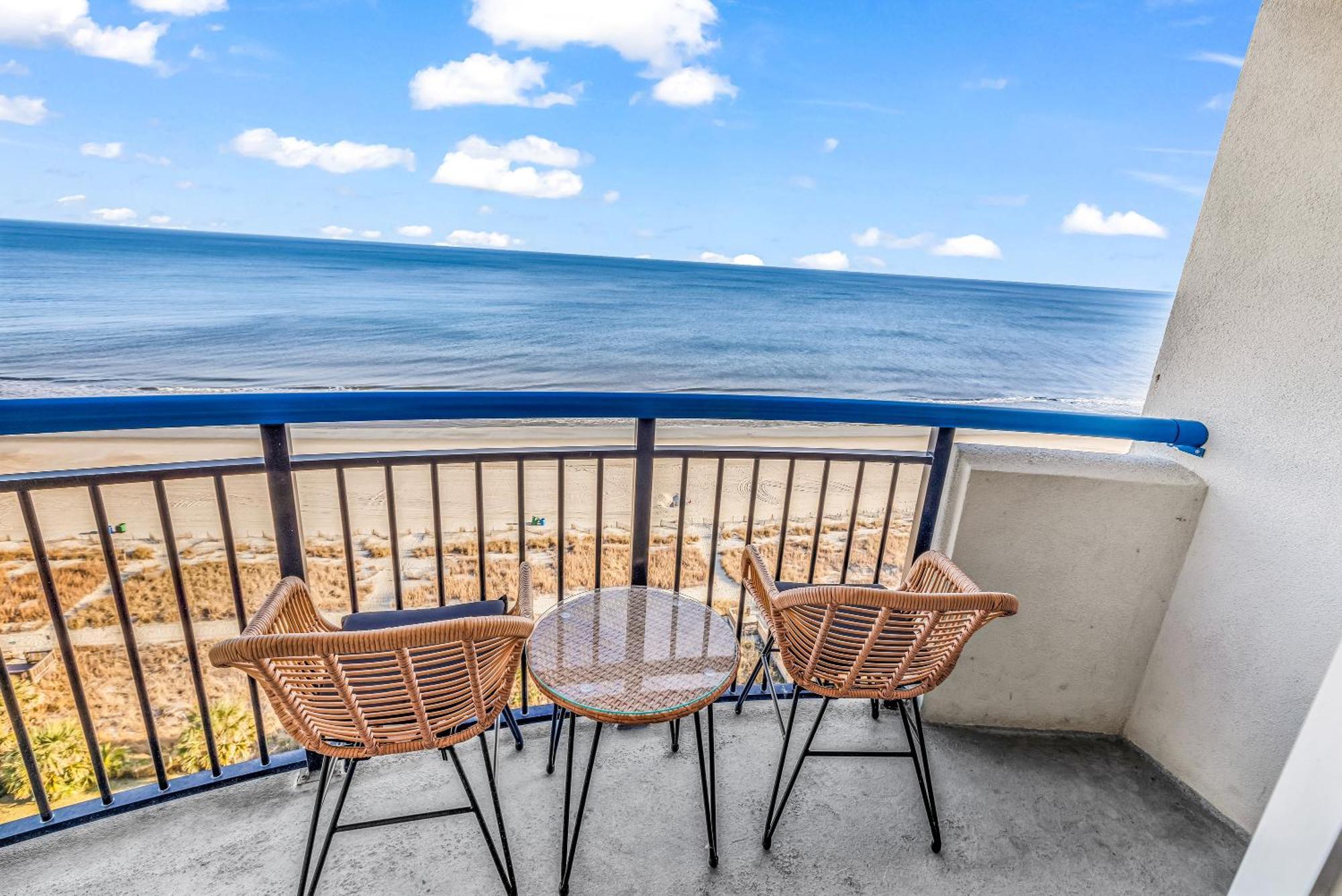 Boardwalk Oceanfront By Hosteeva Apartment *