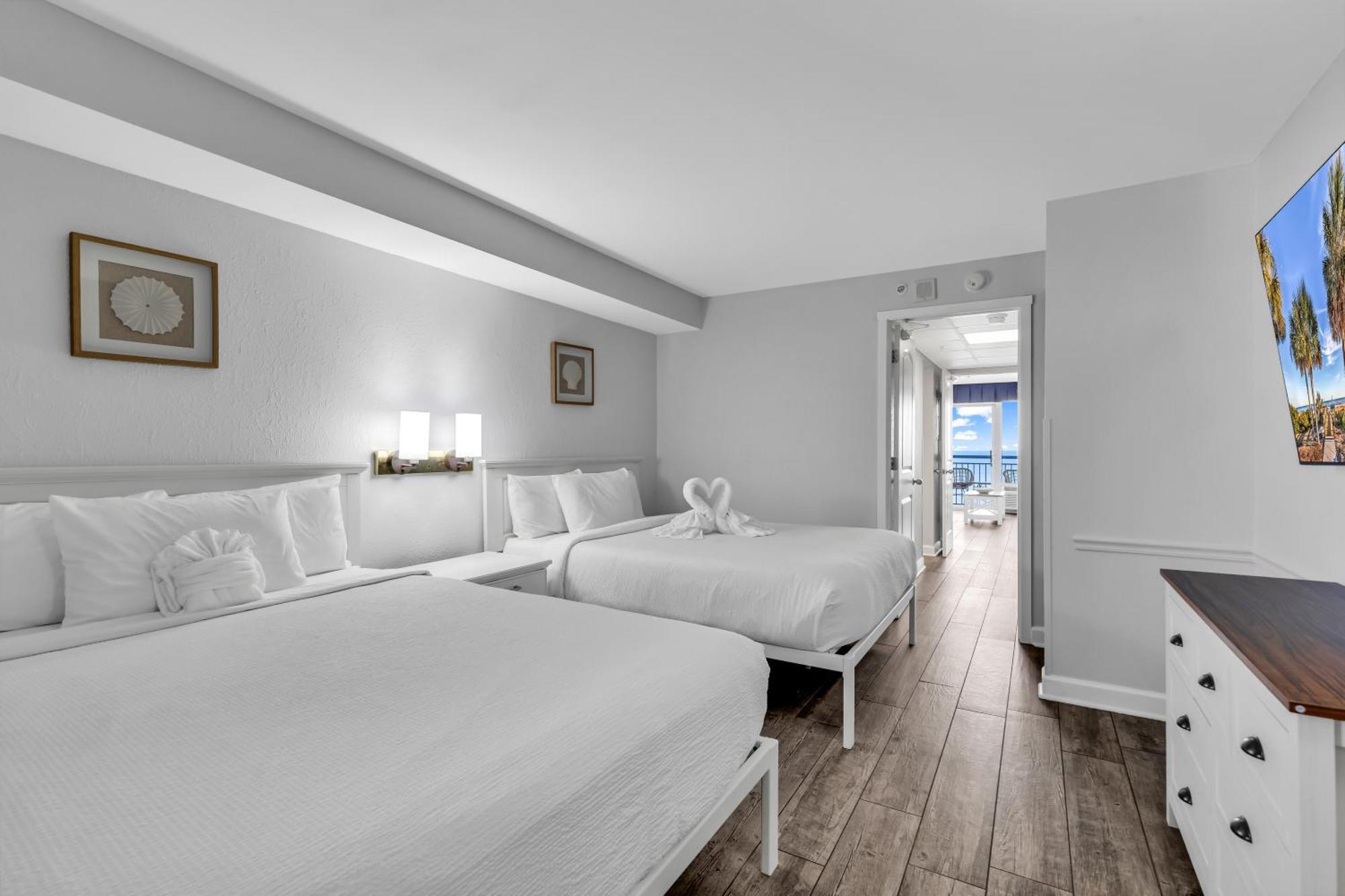 Boardwalk Oceanfront By Hosteeva Apartment
