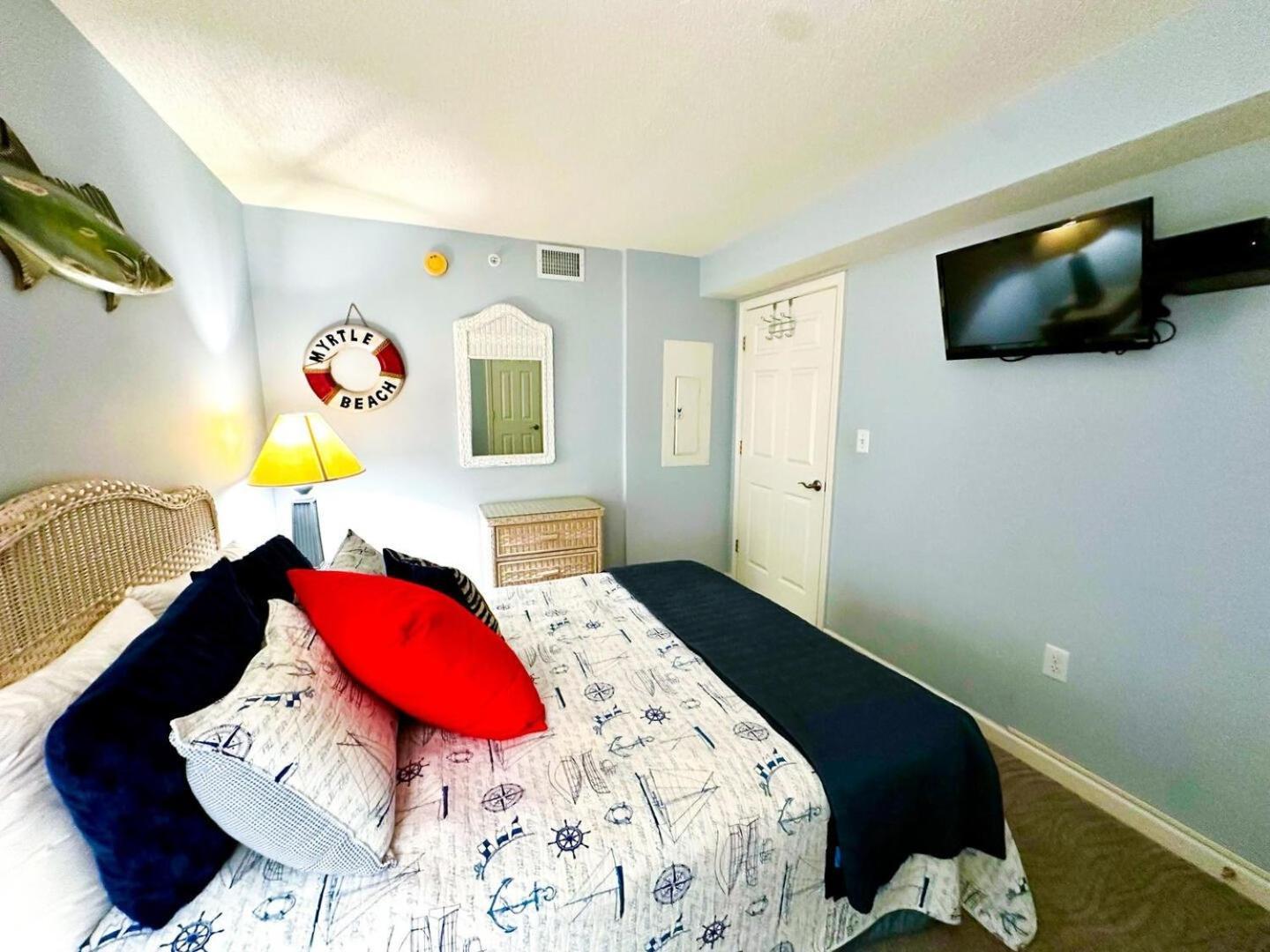 Ashworth 1001 Apartment *