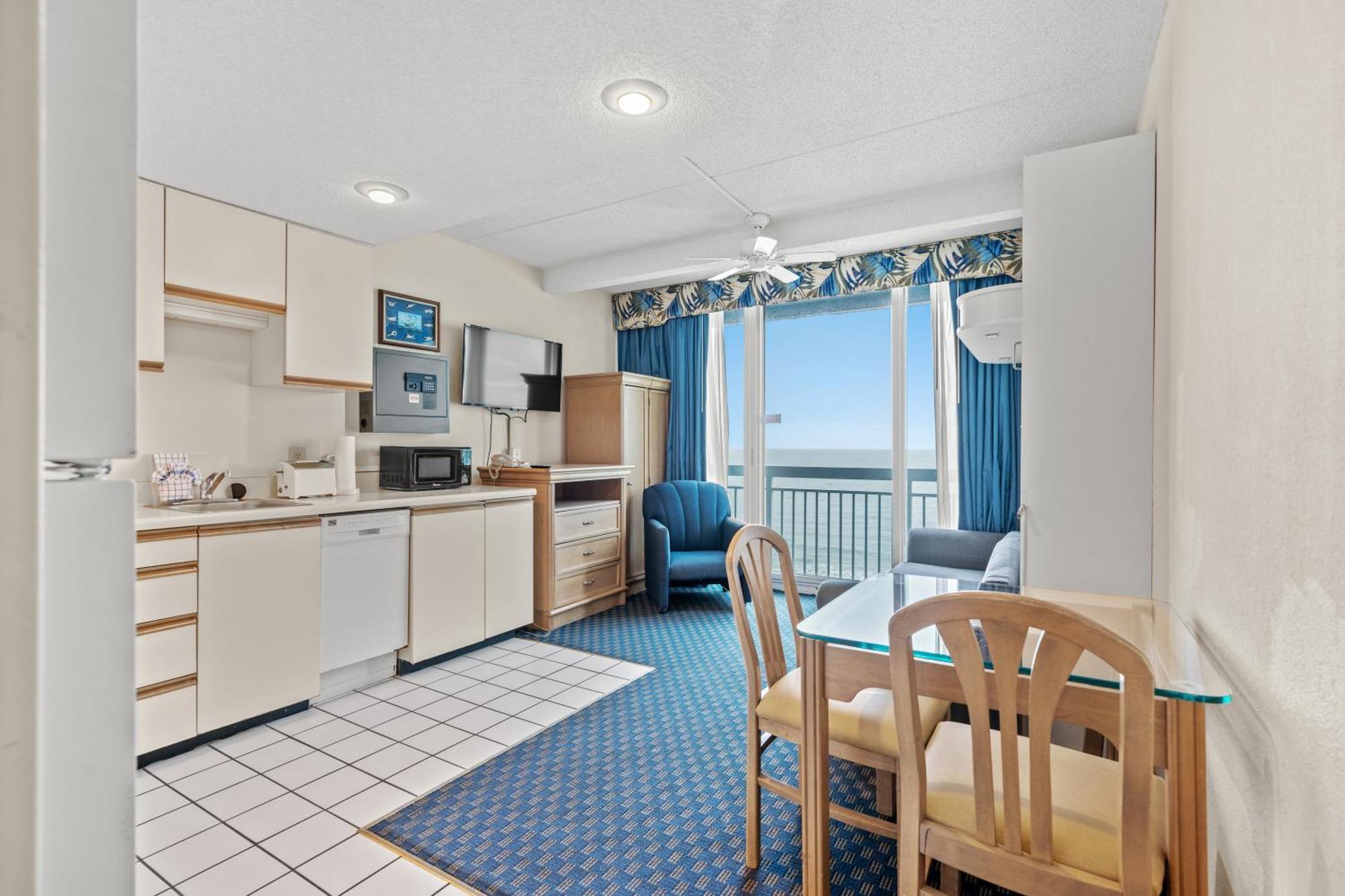 Yachtsman Oceanfront Resort