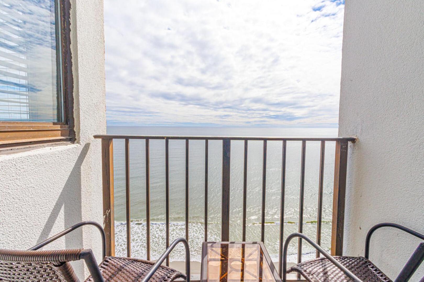 Holiday home Beautiful 2 Bedroom Multi-unit Suite! Oceanfront Palace 1501 And 1503 *