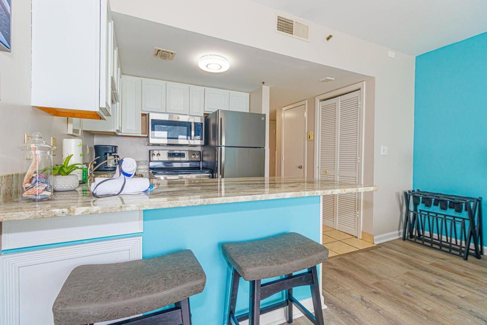Beautiful 2 Bedroom Multi-unit Suite! Oceanfront Palace 1501 And 1503