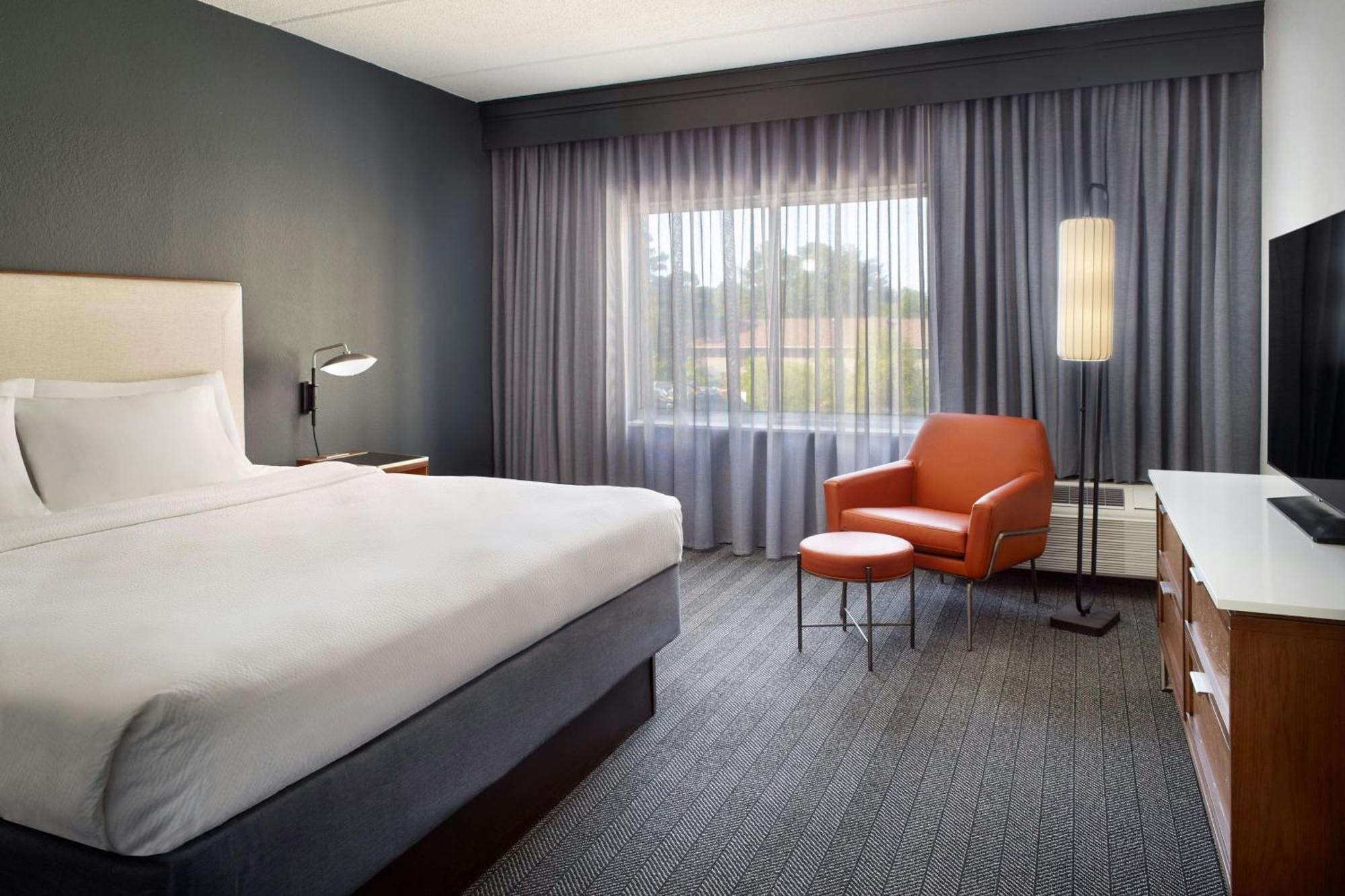 Courtyard By Marriott Myrtle Broadway Hotel