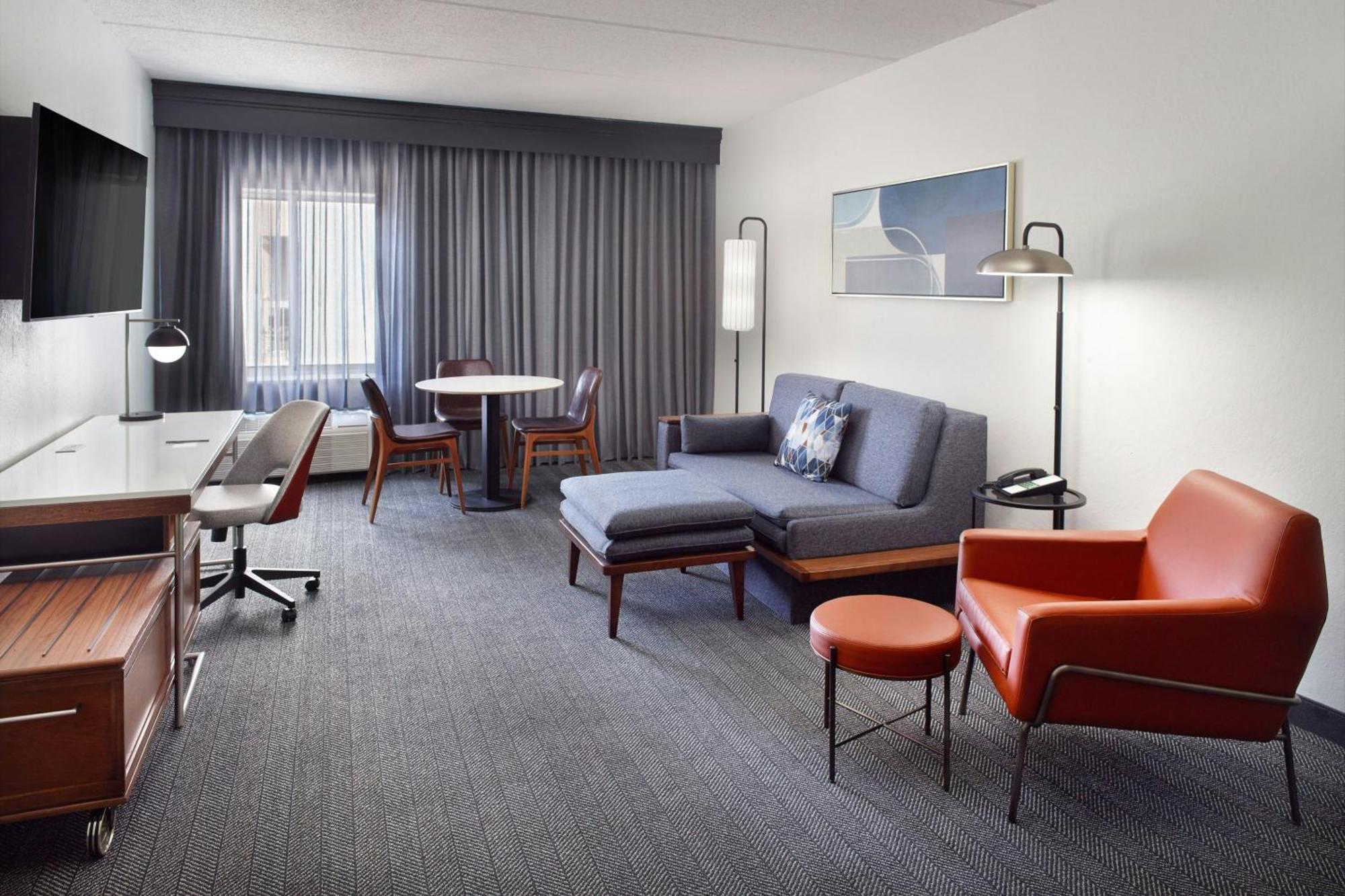 Hotel Courtyard By Marriott Myrtle Broadway Myrtle Beach