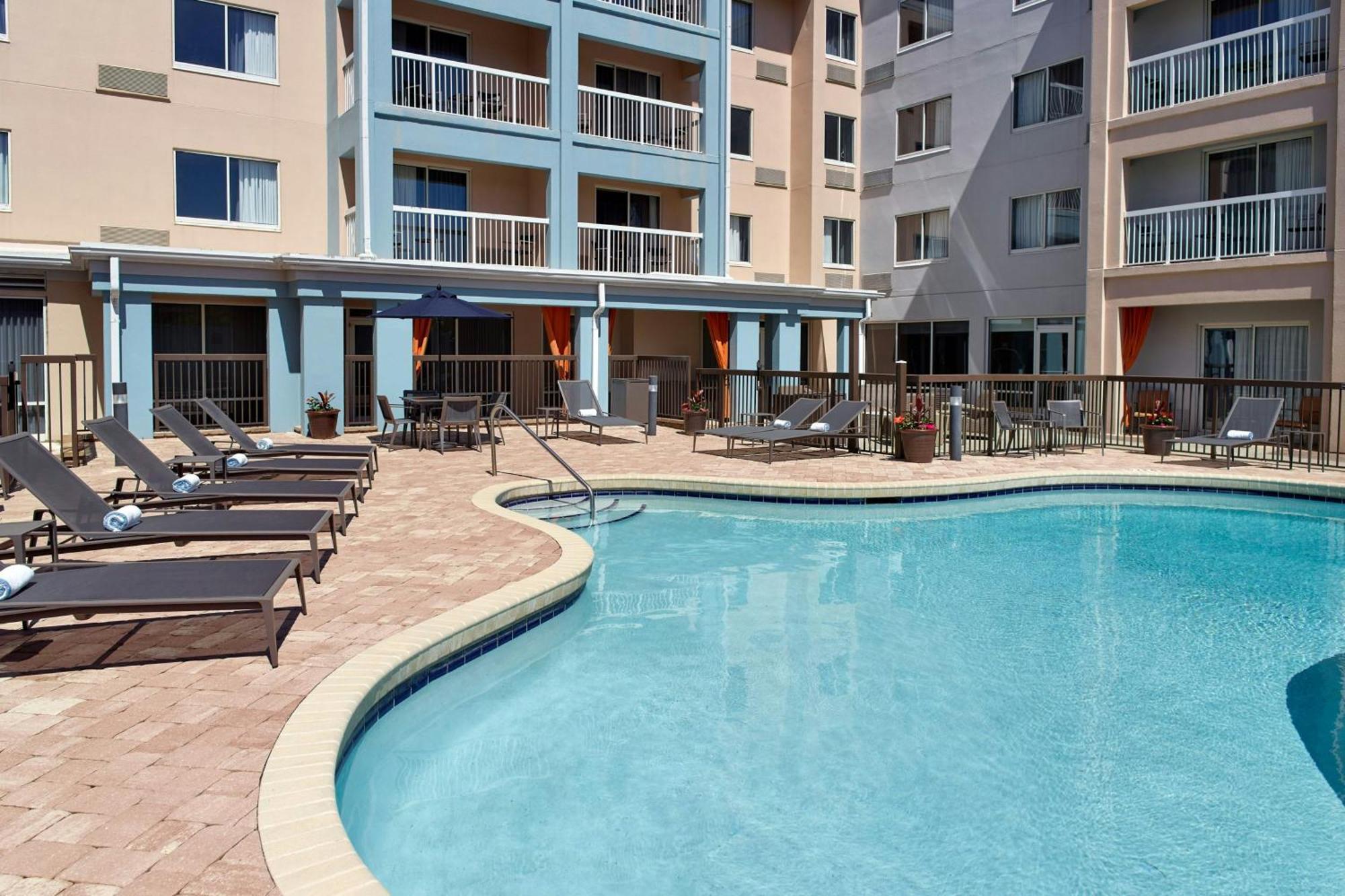 Hotel Courtyard By Marriott Myrtle Broadway