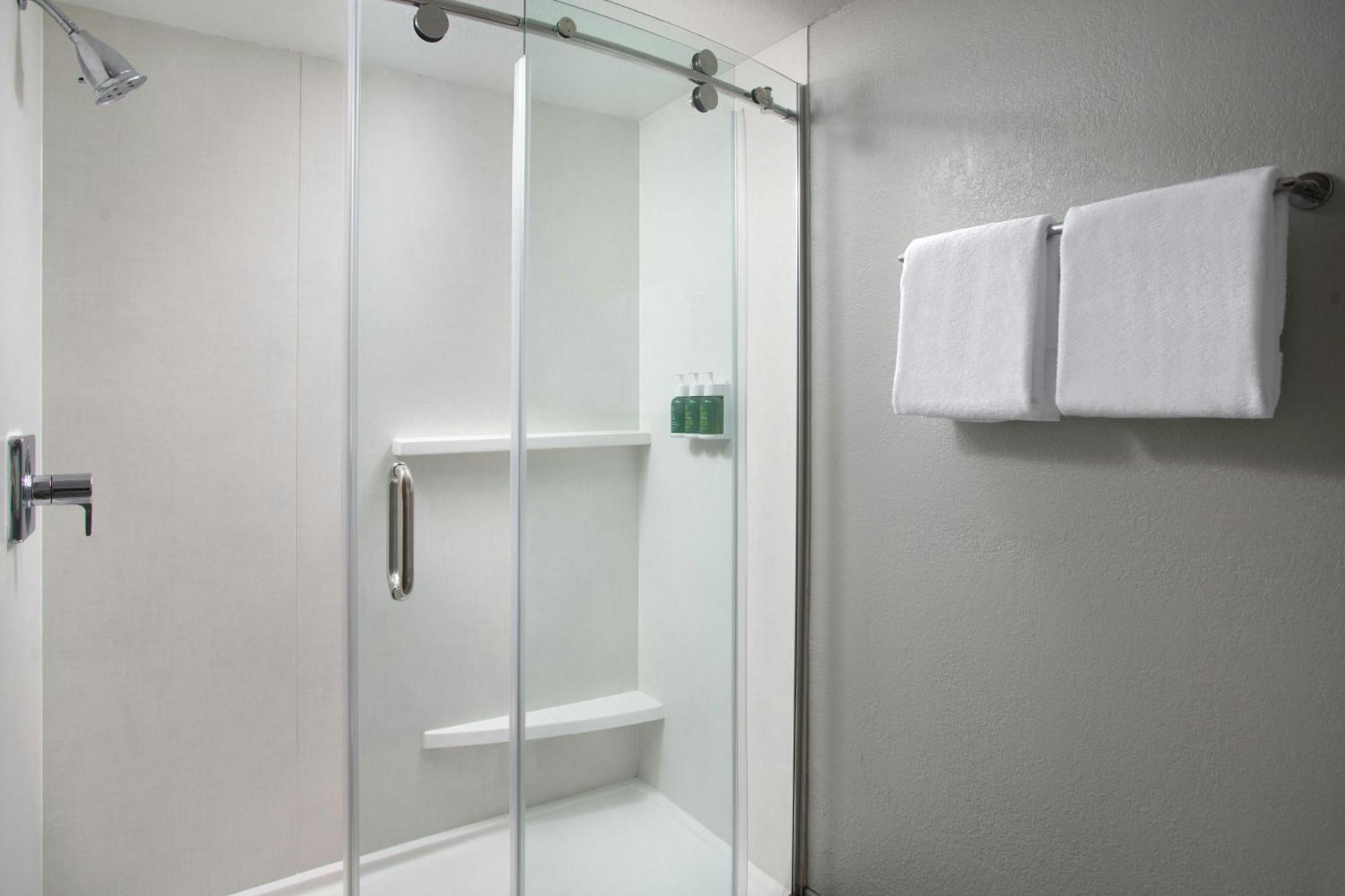 Courtyard By Marriott Myrtle Broadway