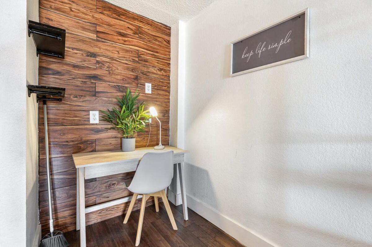King Oceanview Studio, Smart Tv, 12 Pm Check-in, *