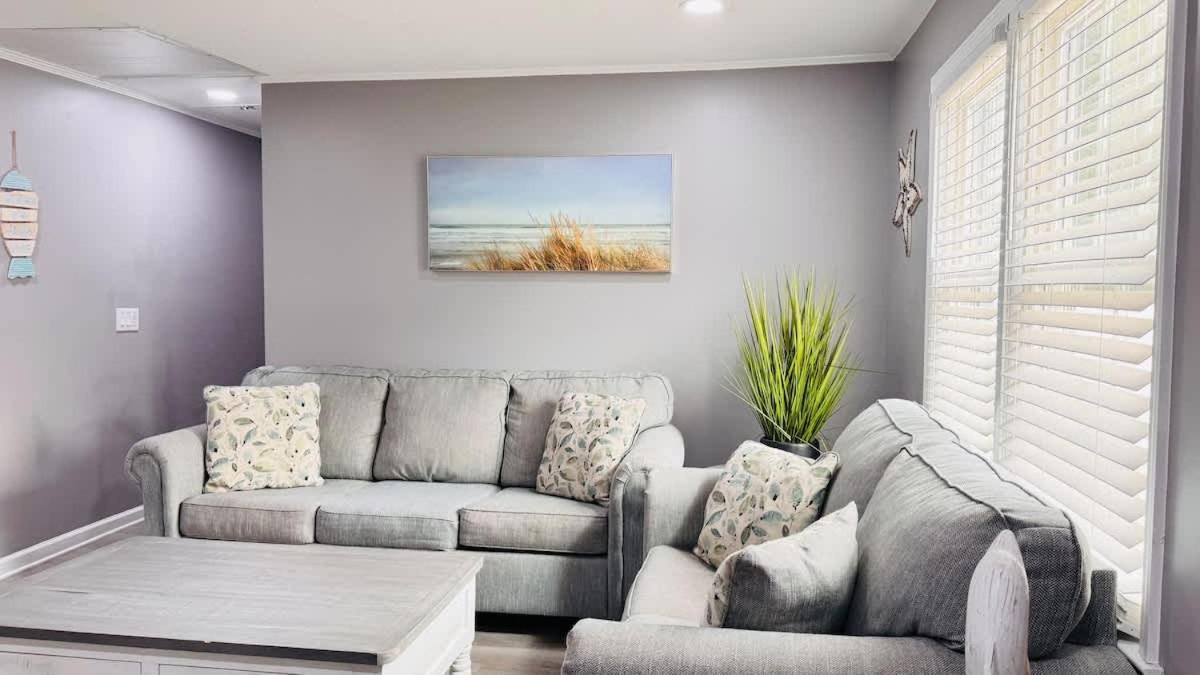 Apartment Great Duplex Walk To The Pool *