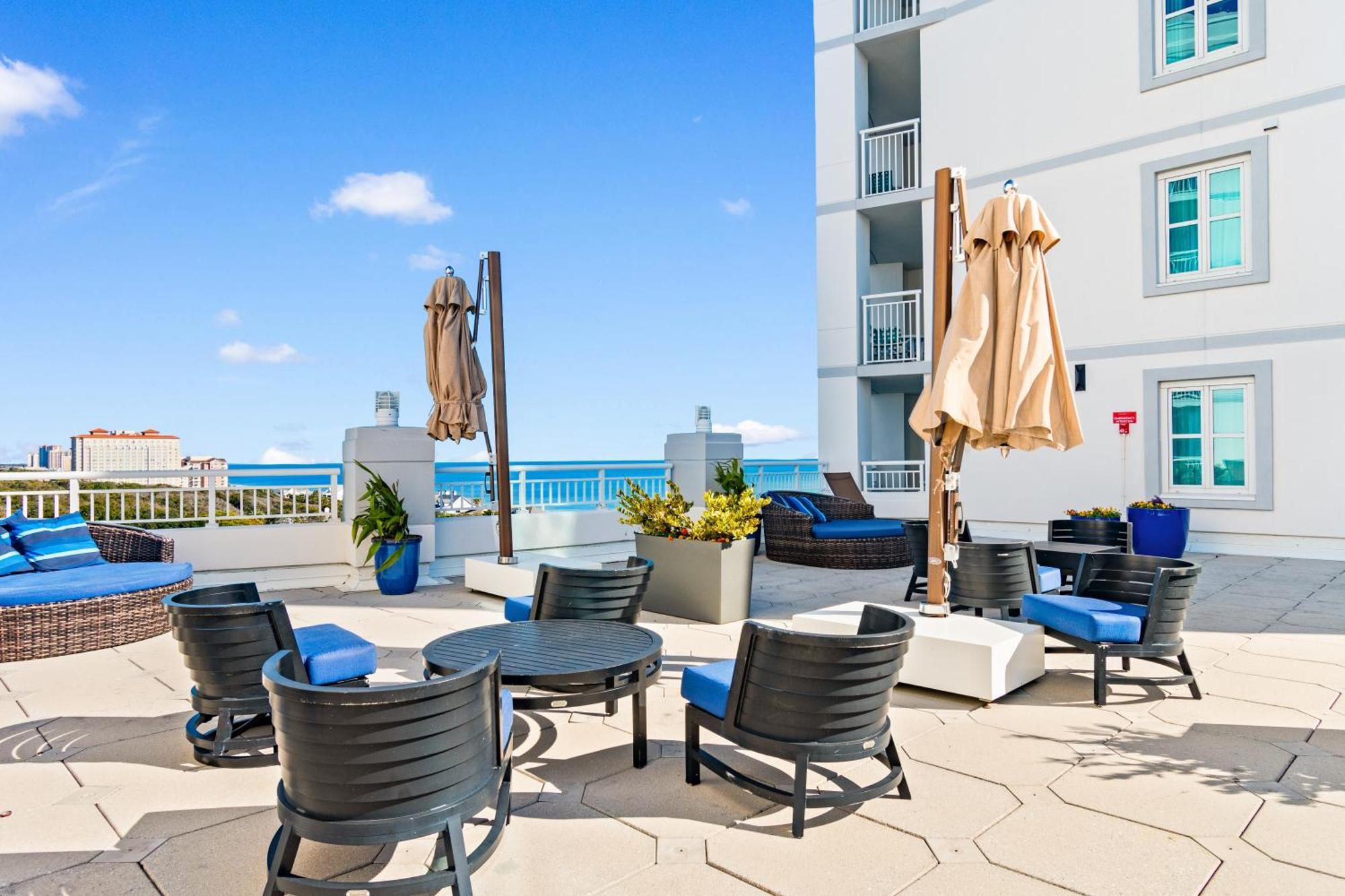 Incredible Horizon Resort- Lazy River-hot Tubs-gym Apartment