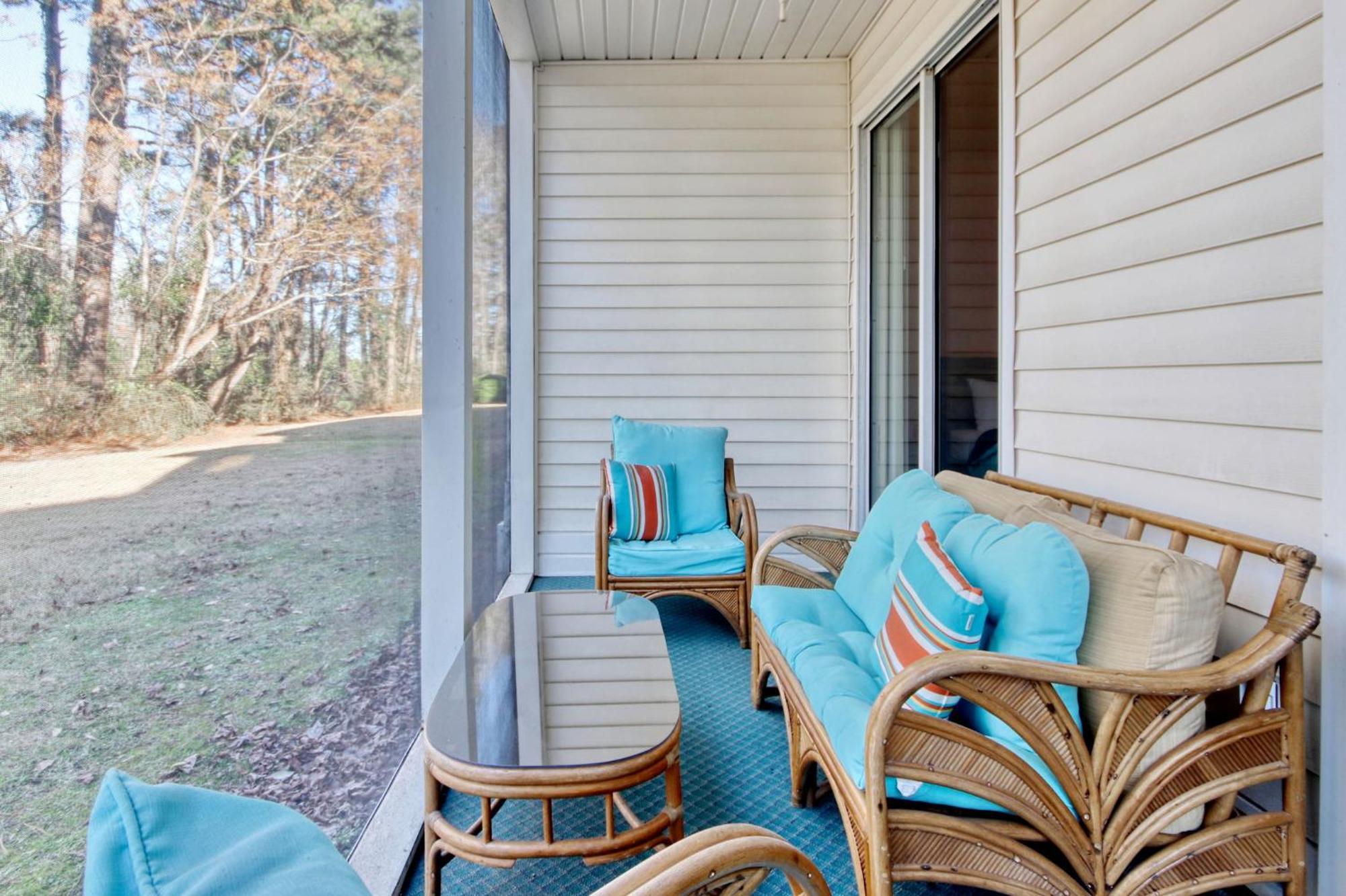Stunning 2br At Fairways River Oaks