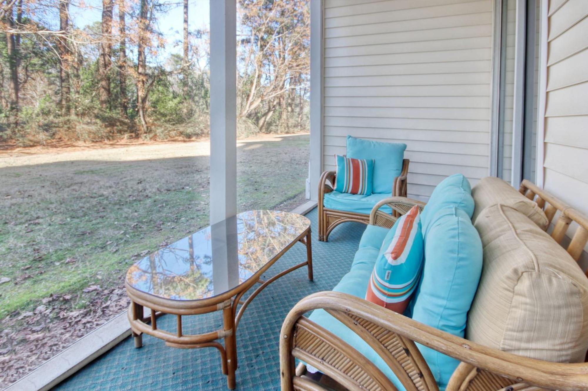 Stunning 2br At Fairways River Oaks
