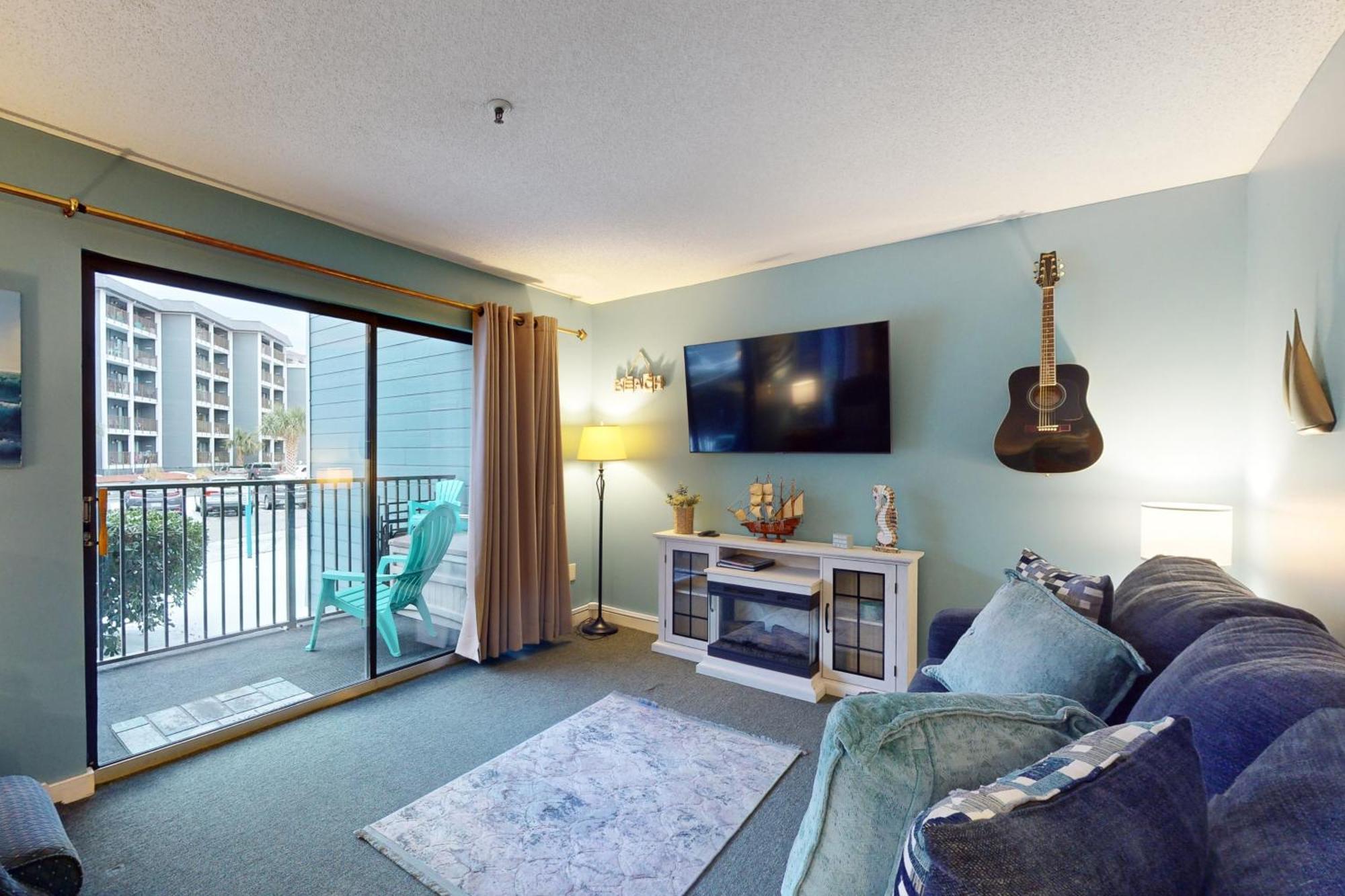 The Golden Sailboat #b-139 Apartment