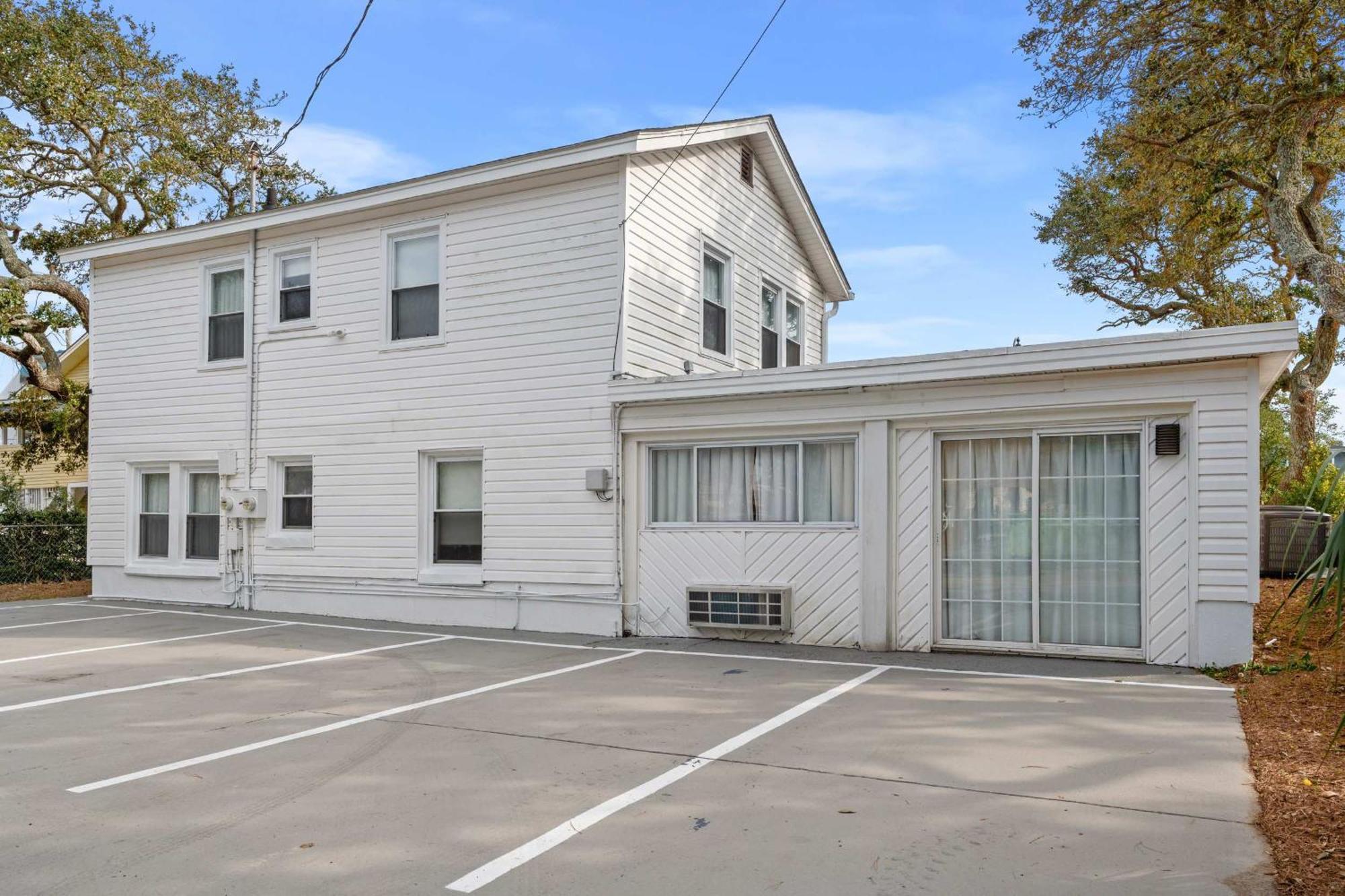 Apartment 2br1ba Sleeps 6 Pet-friendly Walk To Ocean *