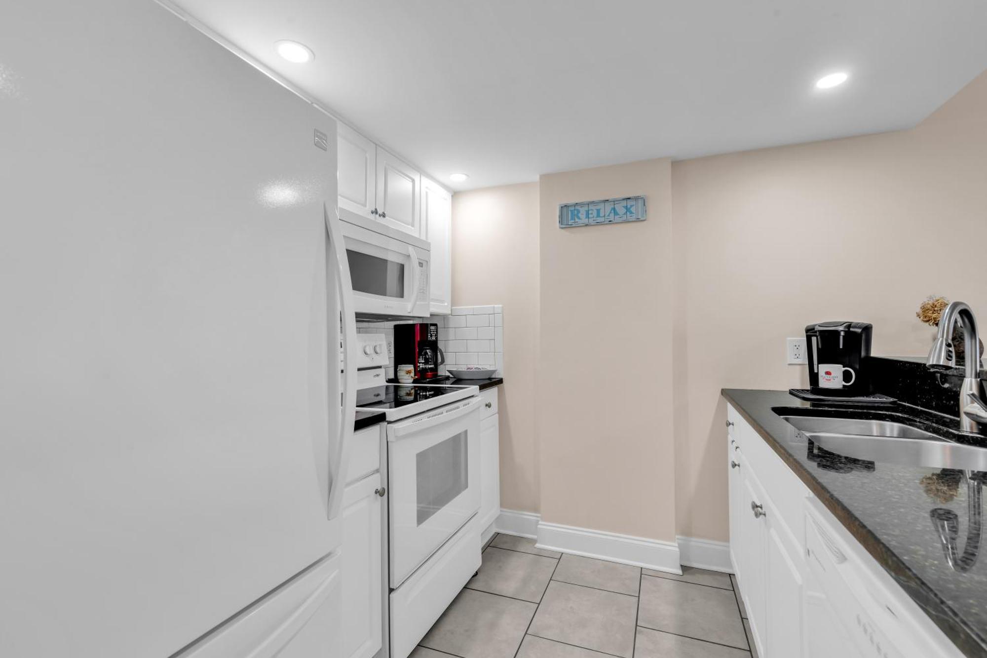 Bluewater 602 Apartment