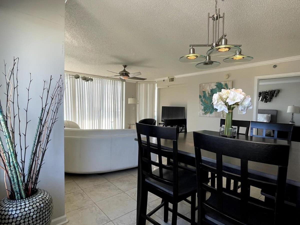 Apartment Luxury Large Ocean Front With Pool North Mb