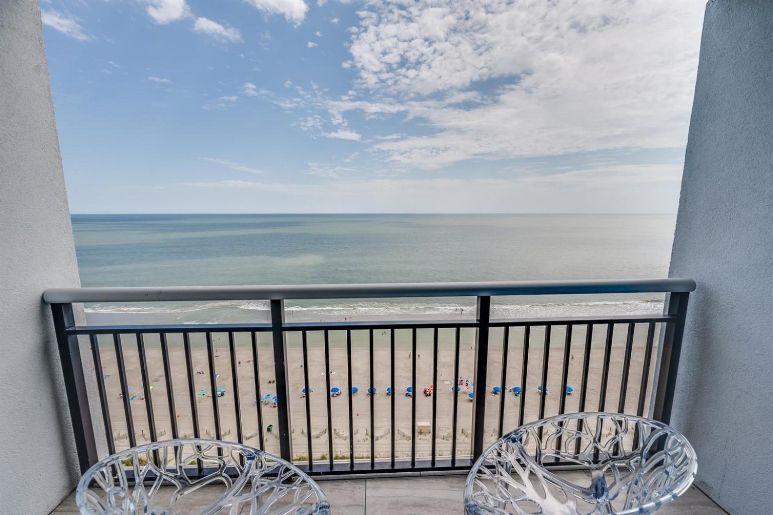 Direct Oceanfront View W Pools High Floor Apartment *