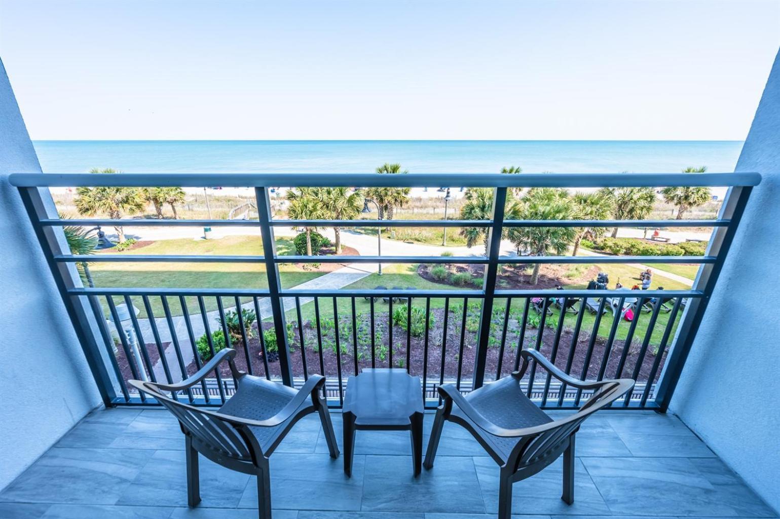 New 1 Bedroom Ocean Front Views And Poolside Paradise