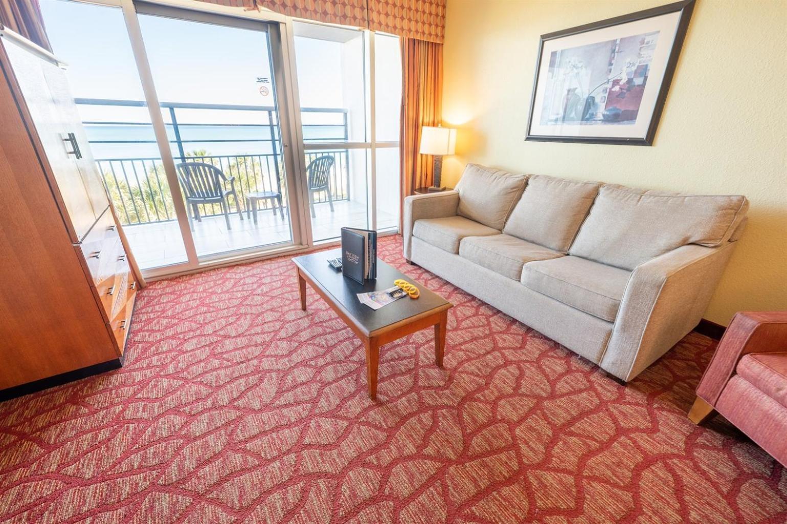 Apartment New 1 Bedroom Ocean Front Views And Poolside Paradise