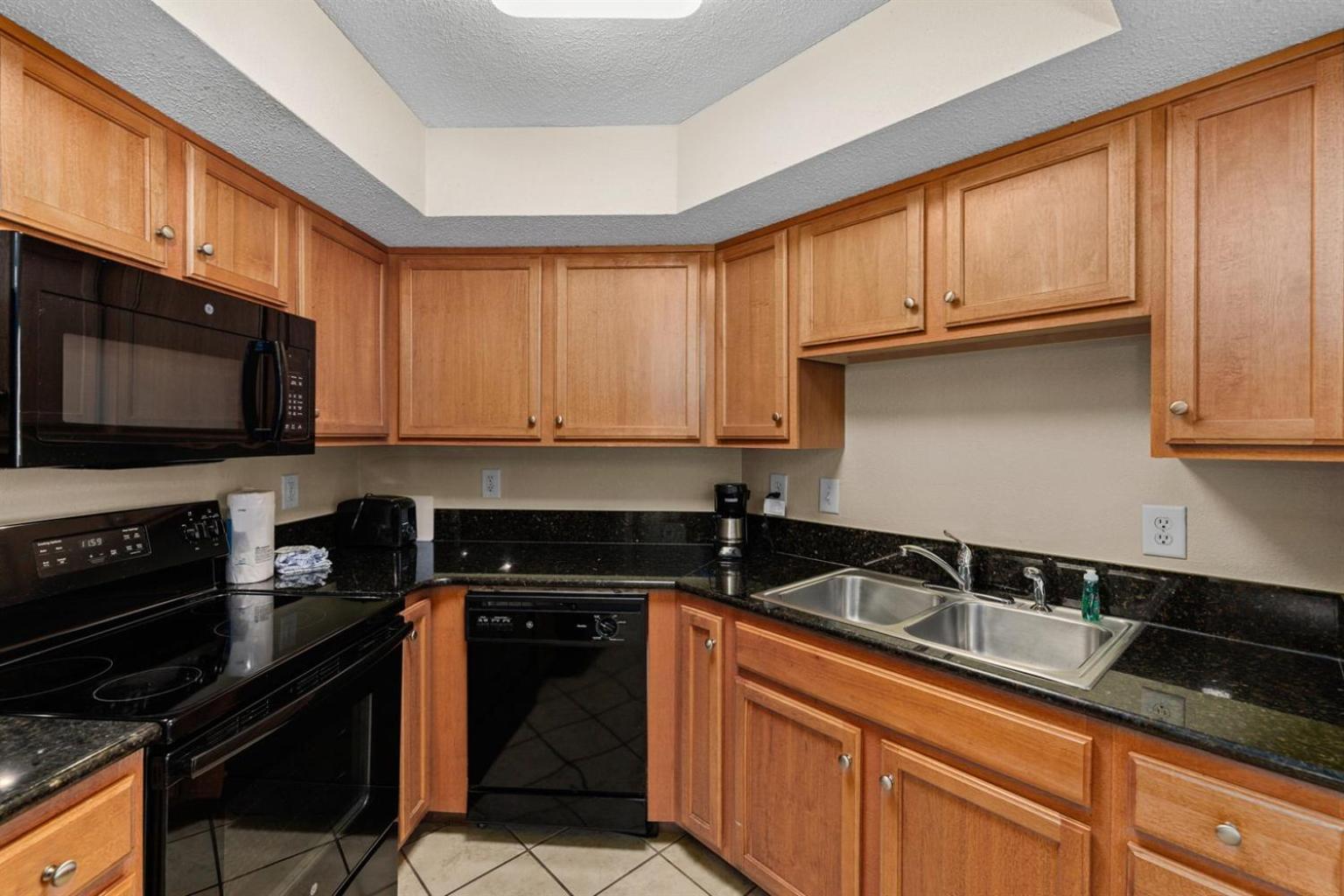 Spacious, Bay View - Close To Boardwalk, Location!