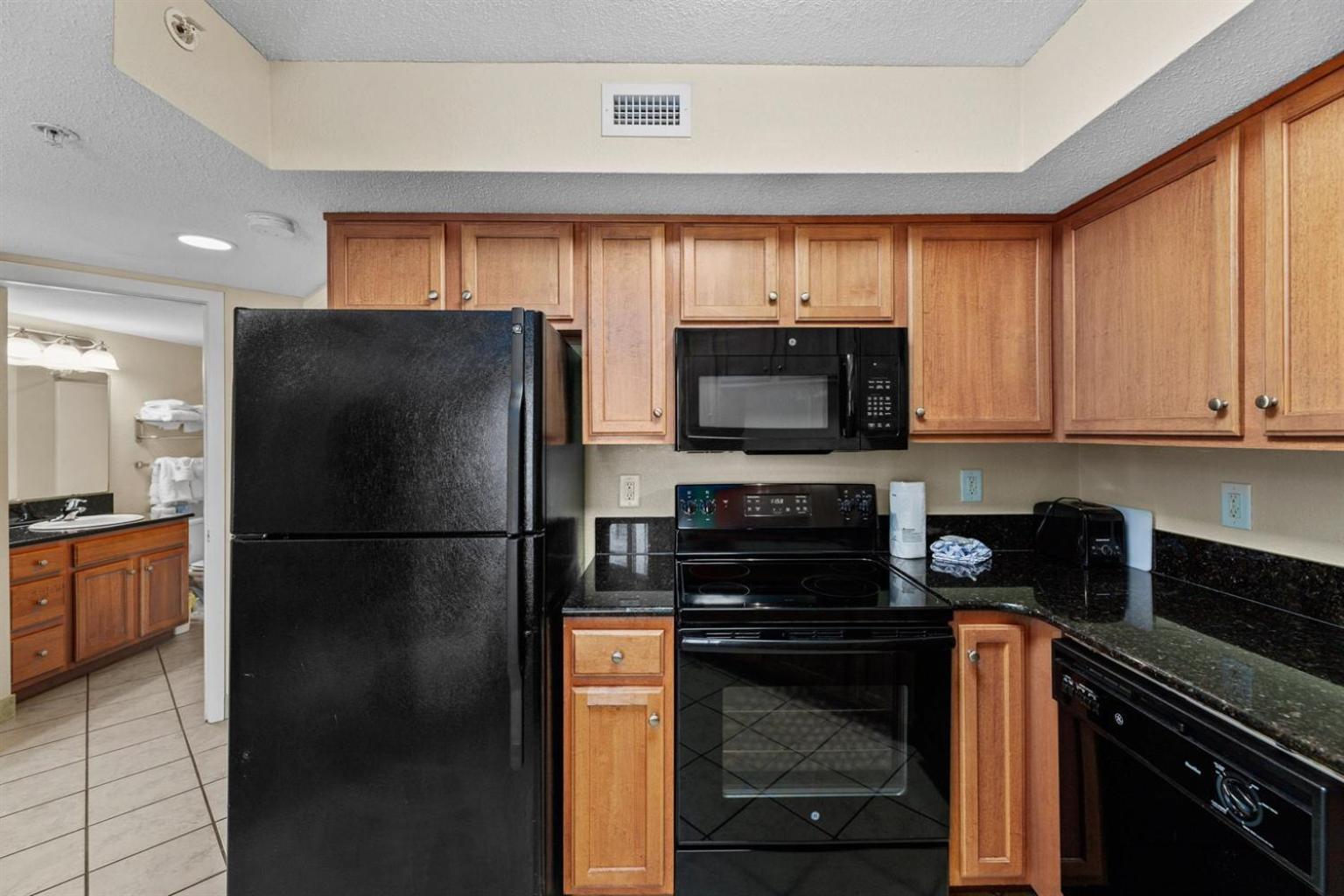 Spacious, Bay View - Close To Boardwalk, Location! *