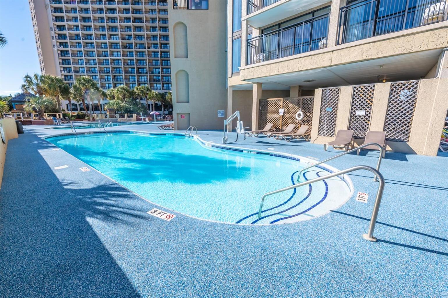 New Remodeled Direct Oceanfront Views Cove * Myrtle Beach