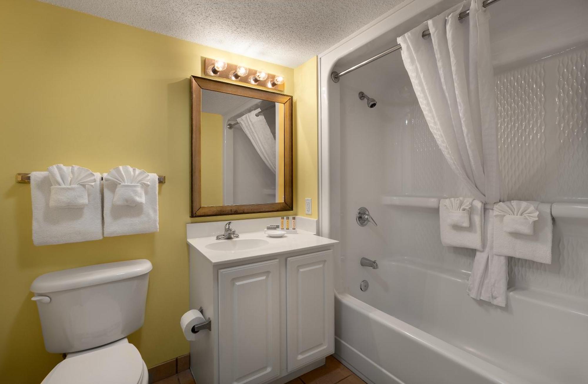 Paradise Resort 3*