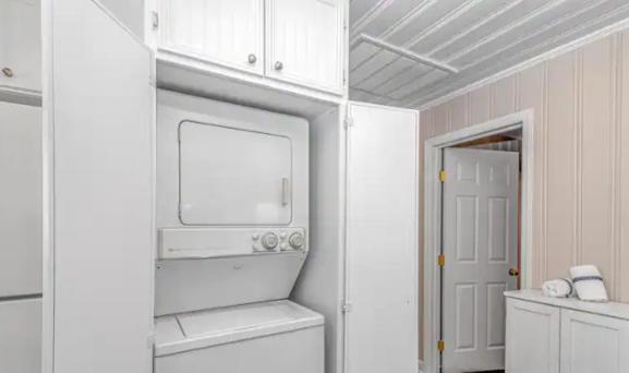 Holiday home Beautifully Updated House-bella Sirena! Short Walk To The Beach! Sleeps 8! Myrtle Beach