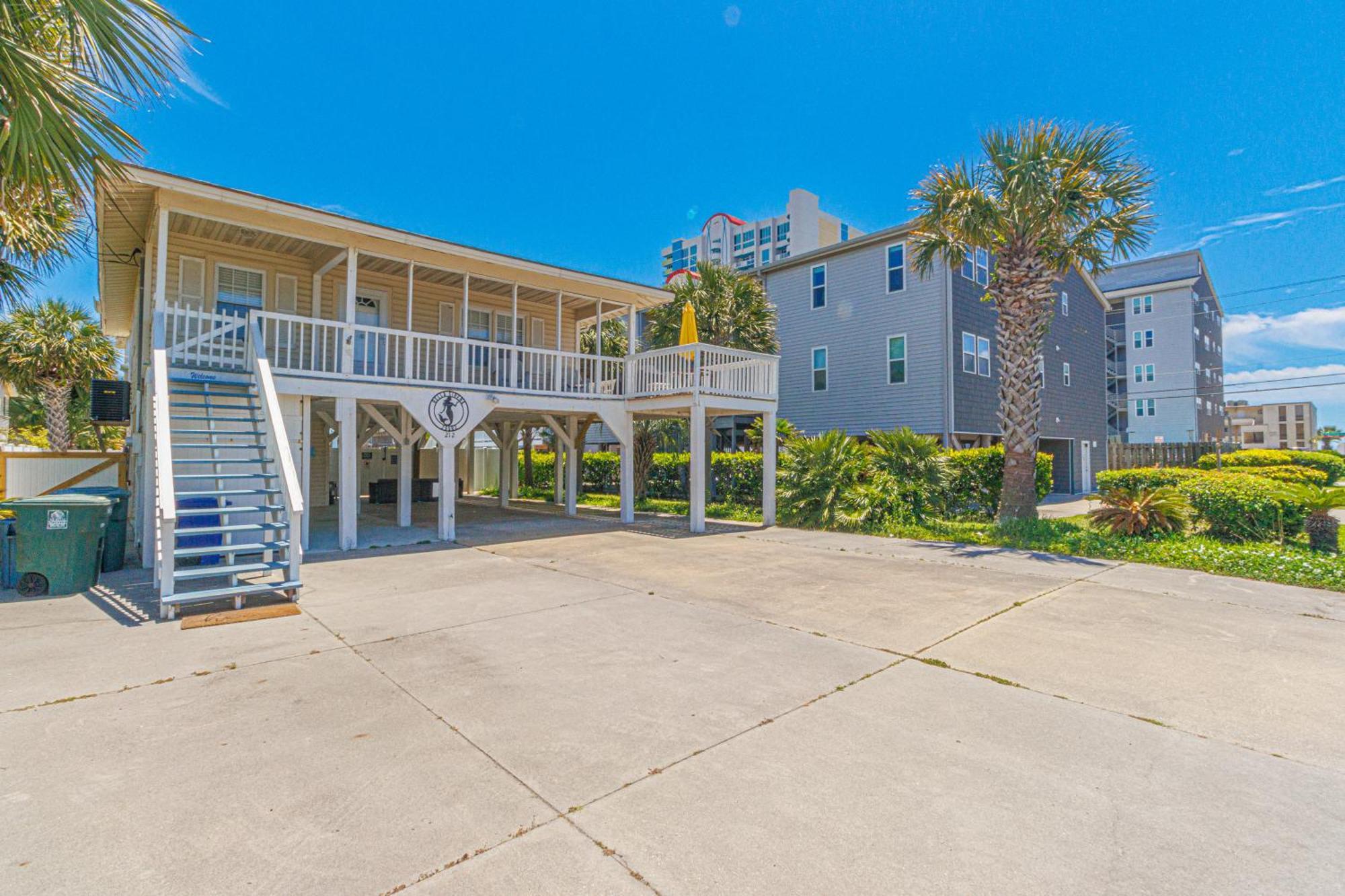 Holiday home Beautifully Updated House-bella Sirena! Short Walk To The Beach! Sleeps 8! Myrtle Beach