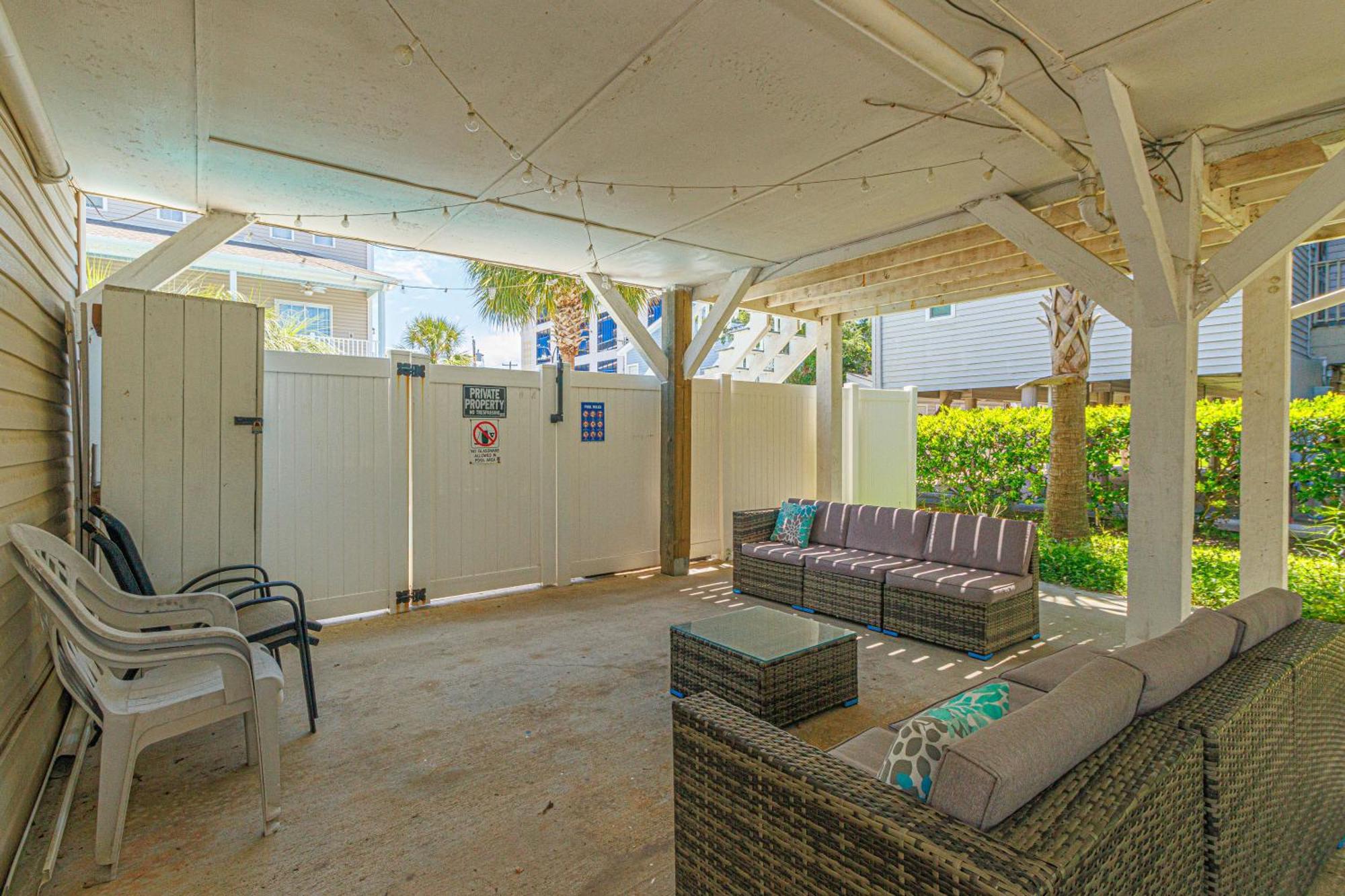 Beautifully Updated House-bella Sirena! Short Walk To The Beach! Sleeps 8! *