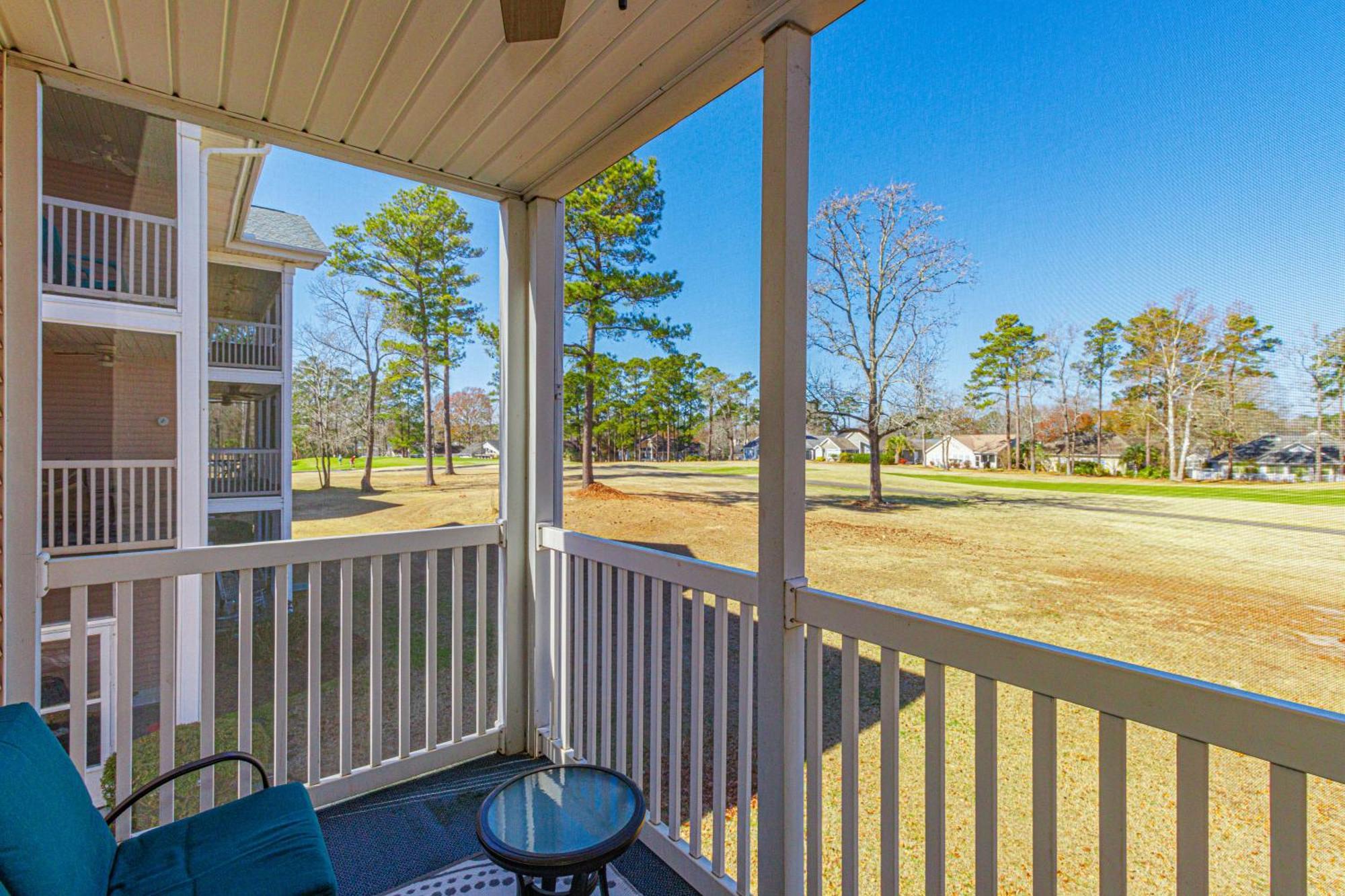 Newly Renovated 2nd Floor Condo! 2 Bed, 2 Bath - Waterway Village 5d Holiday home