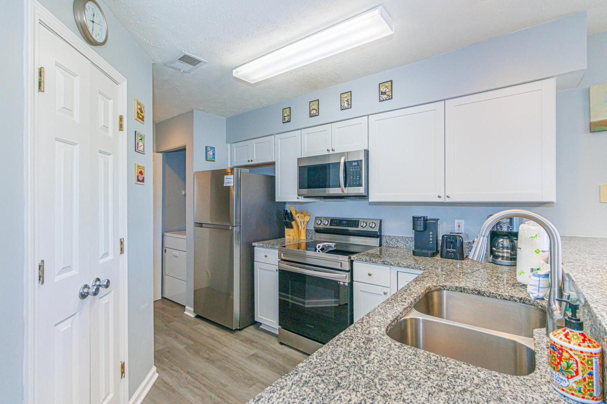 Holiday home Newly Renovated 2nd Floor Condo! 2 Bed, 2 Bath - Waterway Village 5d
