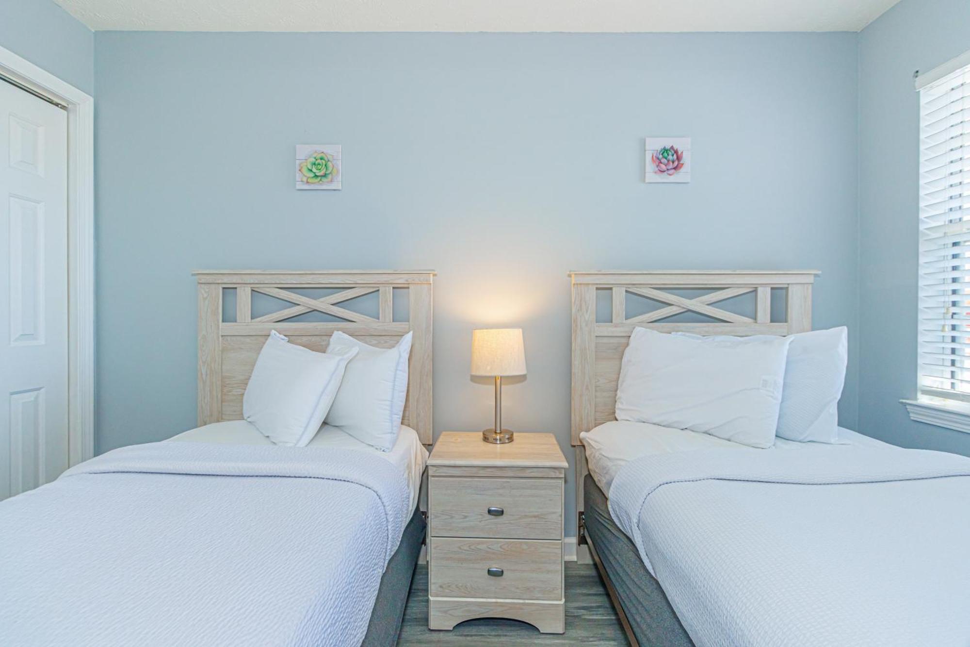 Newly Renovated 2nd Floor Condo! 2 Bed, 2 Bath - Waterway Village 5d Holiday home Myrtle Beach