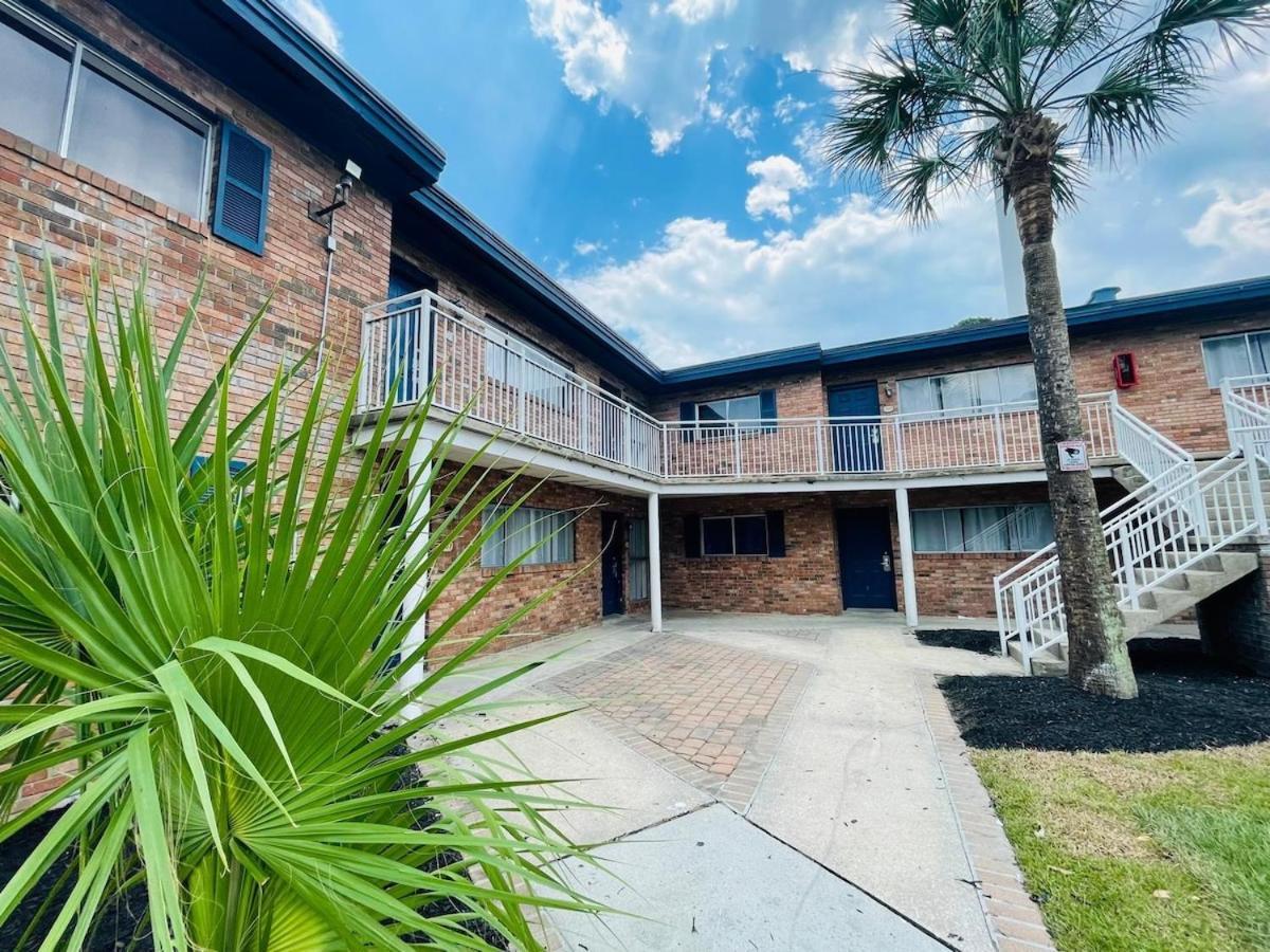 Perfect Vacation Walk To The 4 Apartment Myrtle Beach