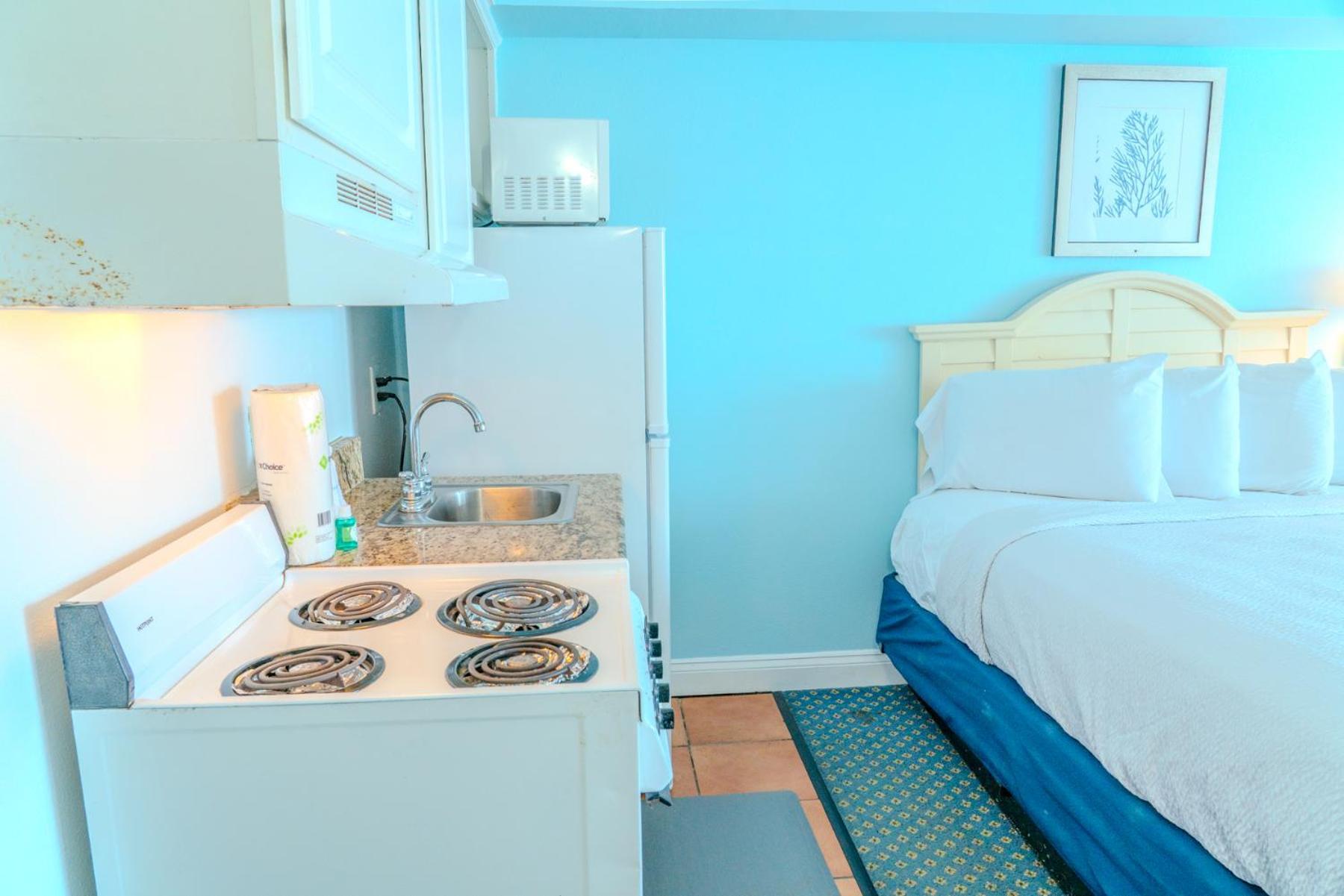 Direct Oceanfront Double Queen Suite! Stunning Ocean Views! Sleeps 4! Sea Mist 20802 Myrtle Beach