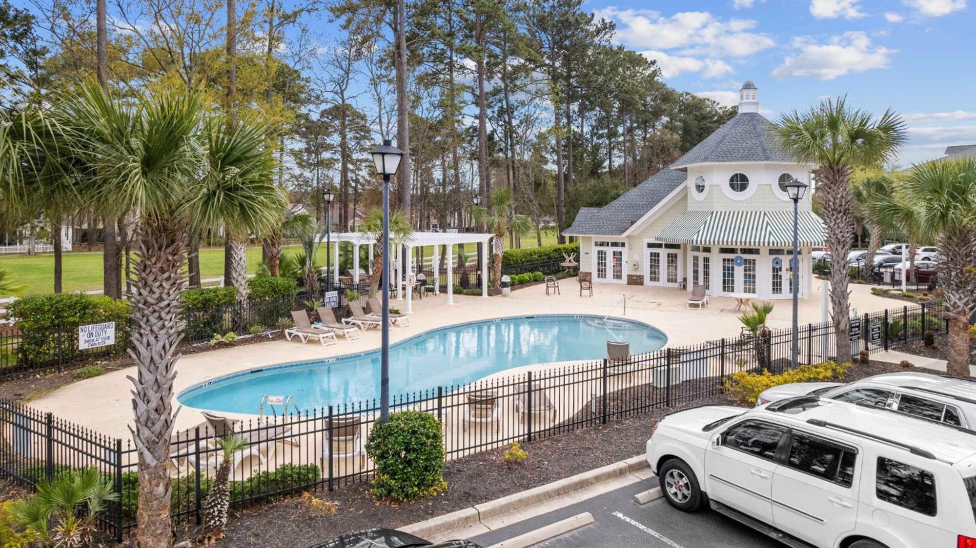 Newly Renovated 3br At World Tour Apartment