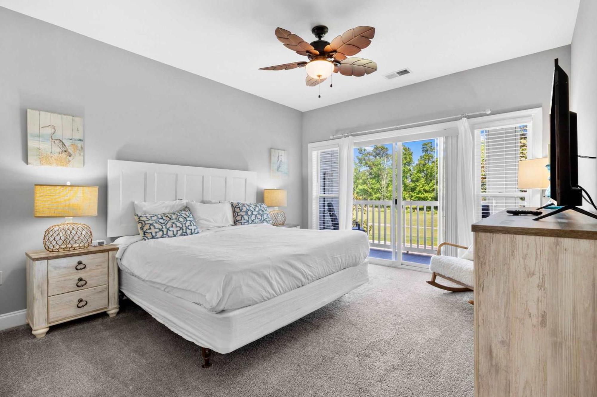 Newly Renovated 3br At World Tour *