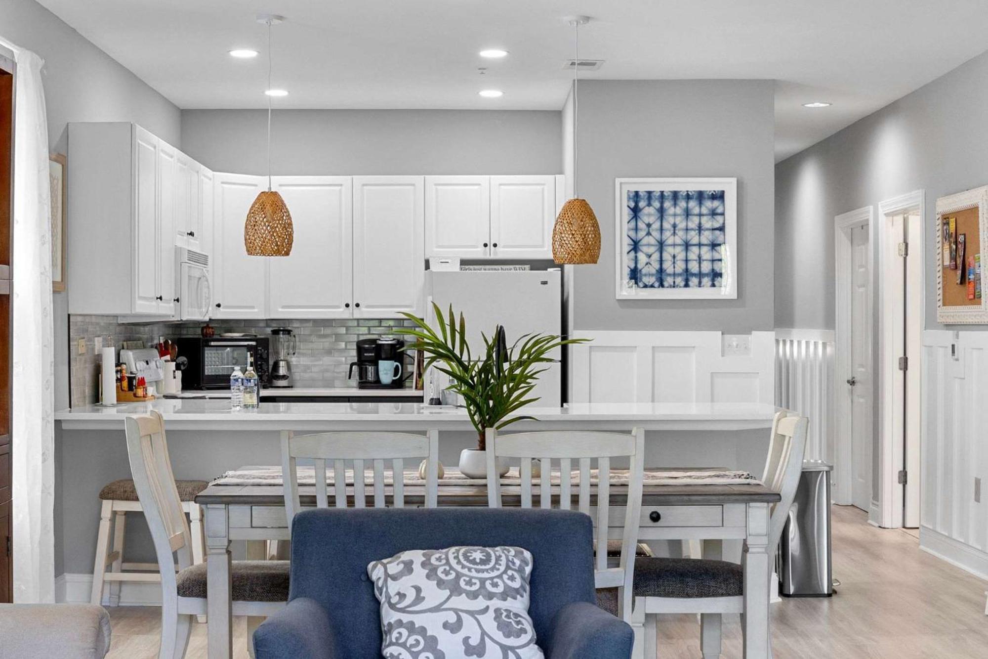 Newly Renovated 3br At World Tour Apartment