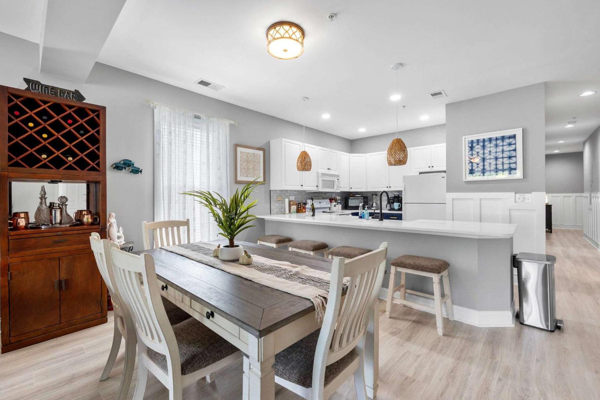 Newly Renovated 3br At World Tour Apartment Myrtle Beach